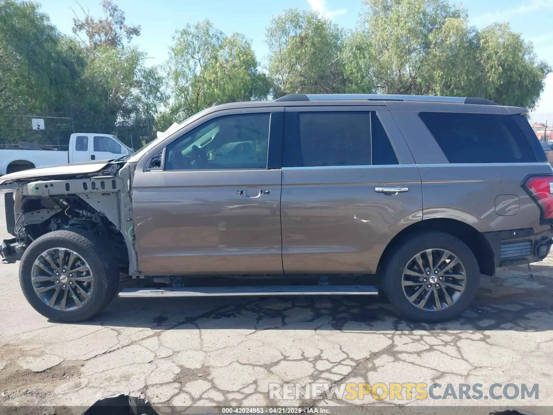 15 fotografías del automóvil dañado 1FMJU2AT7KEA58041 FORD EXPEDITION 2019