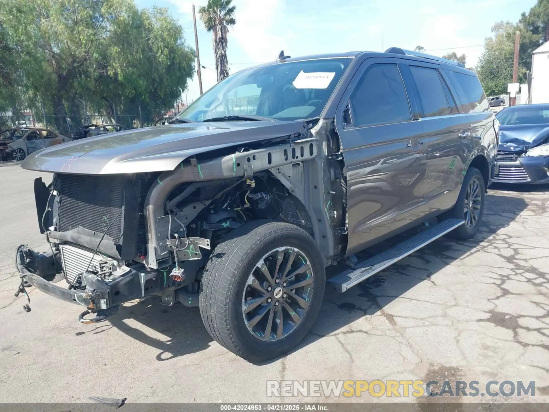 2 fotografías del automóvil dañado 1FMJU2AT7KEA58041 FORD EXPEDITION 2019