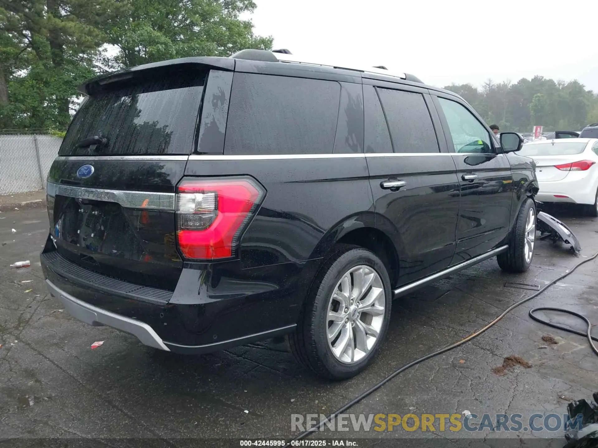 4 fotografías del automóvil dañado 1FMJU2AT8KEA53088 FORD EXPEDITION 2019