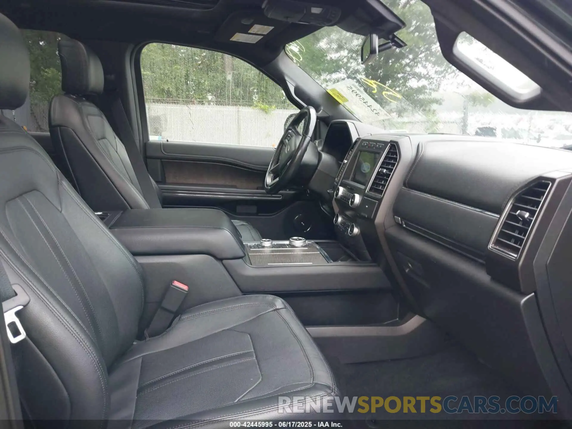 5 fotografías del automóvil dañado 1FMJU2AT8KEA53088 FORD EXPEDITION 2019