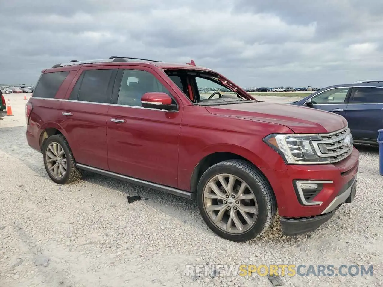 4 fotografías del automóvil dañado 1FMJU2AT9KEA65962 FORD EXPEDITION 2019