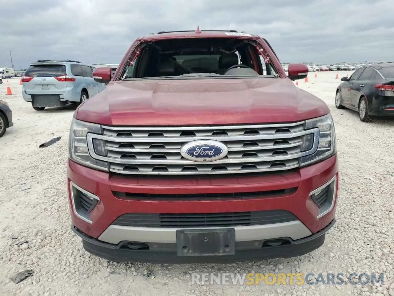 5 fotografías del automóvil dañado 1FMJU2AT9KEA65962 FORD EXPEDITION 2019