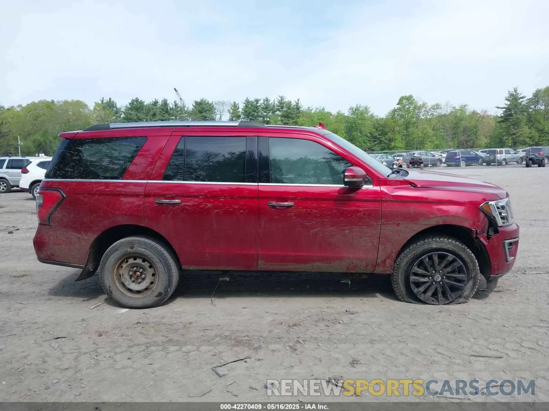 13 fotografías del automóvil dañado 1FMJU2ATXKEA86478 FORD EXPEDITION 2019