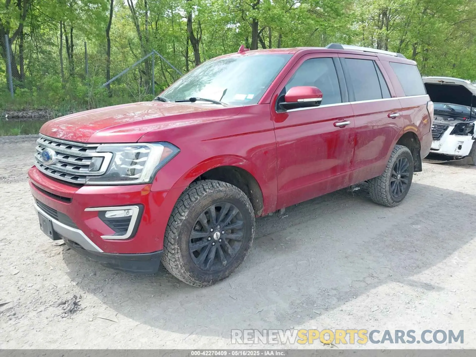 2 fotografías del automóvil dañado 1FMJU2ATXKEA86478 FORD EXPEDITION 2019
