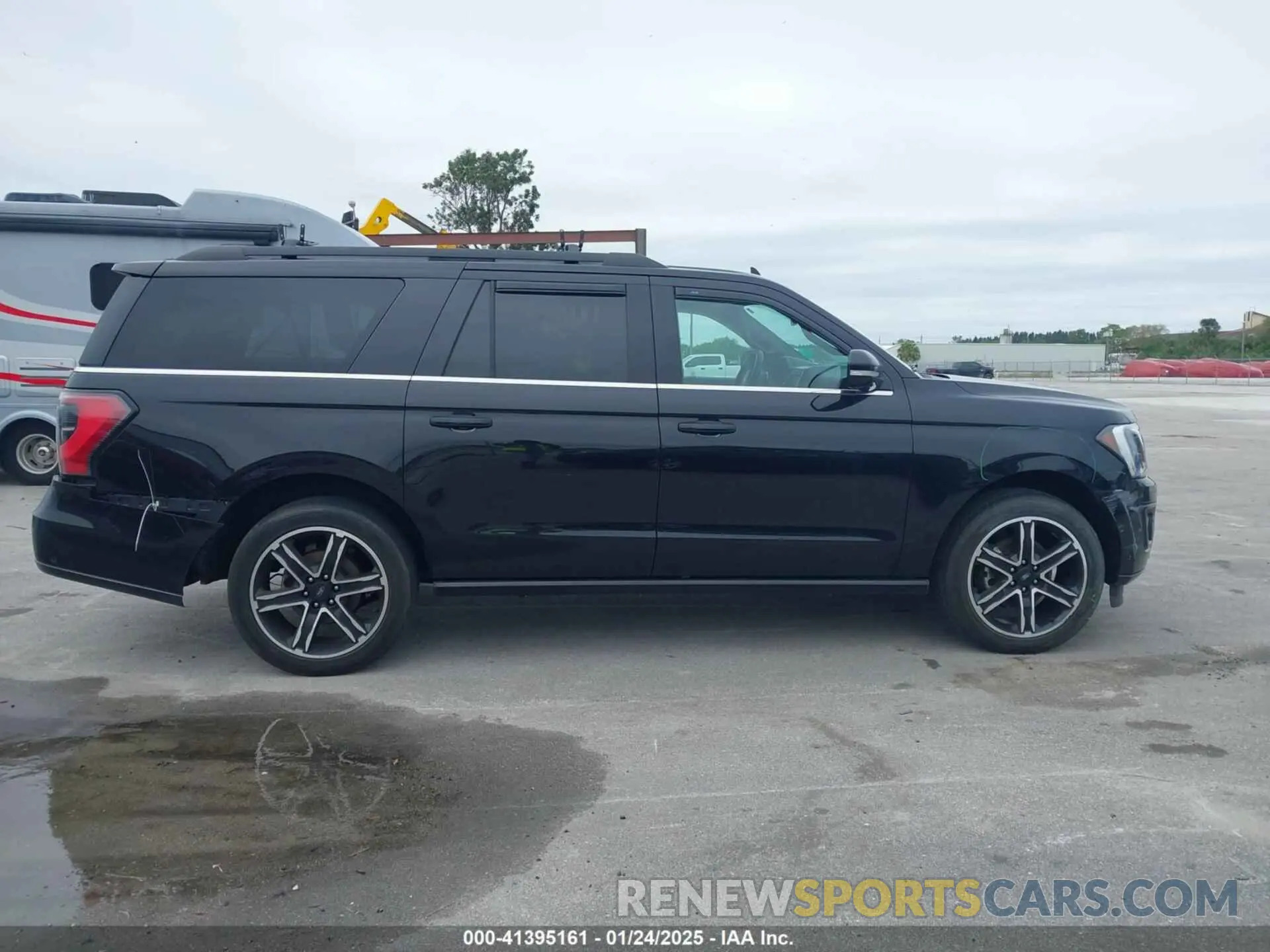 13 fotografías del automóvil dañado 1FMJK2AT9LEA05493 FORD EXPEDITION 2020