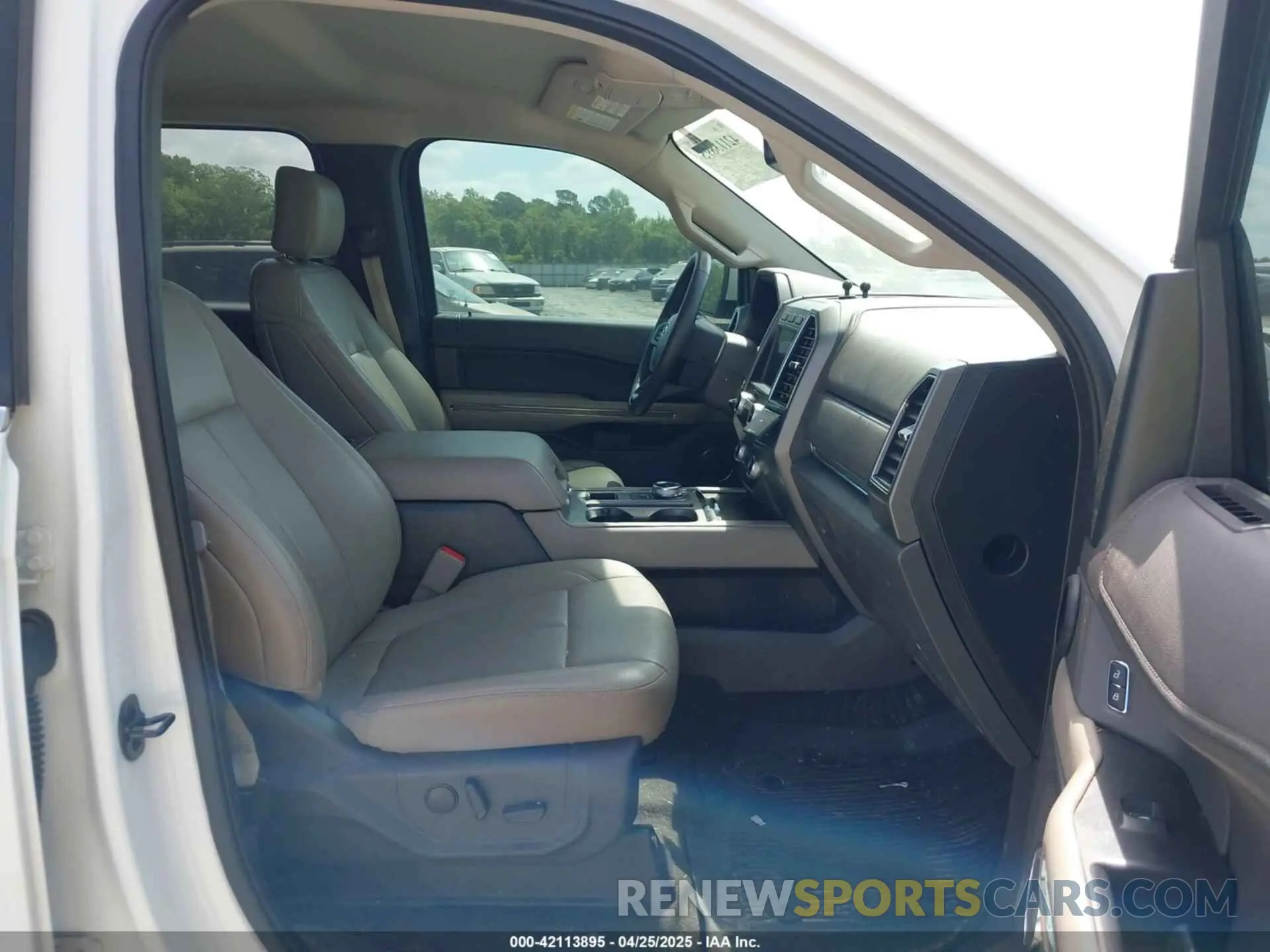 5 fotografías del automóvil dañado 1FMJU1HT6LEA45346 FORD EXPEDITION 2020