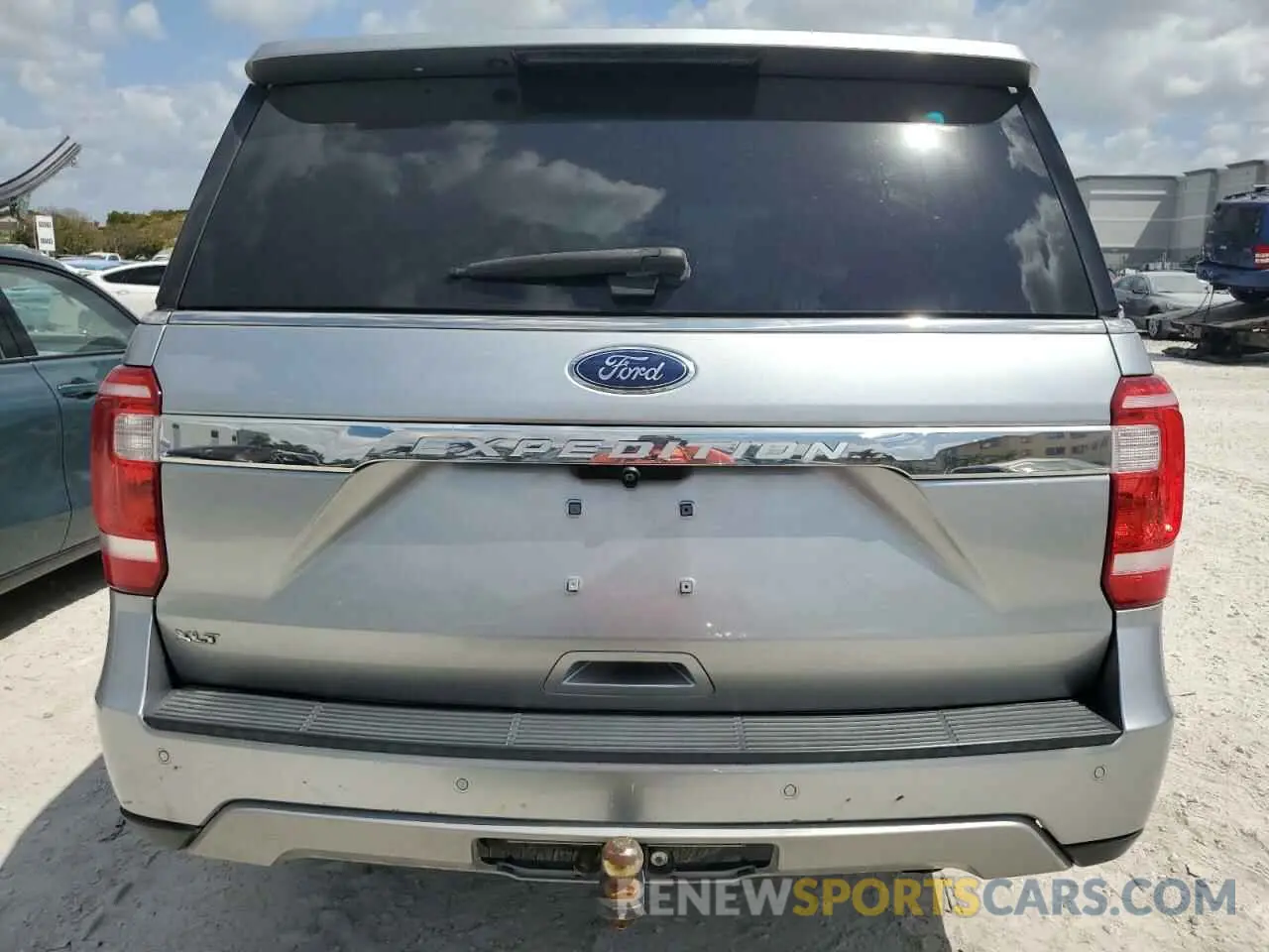 6 fotografías del automóvil dañado 1FMJU1HTXLEA41283 FORD EXPEDITION 2020