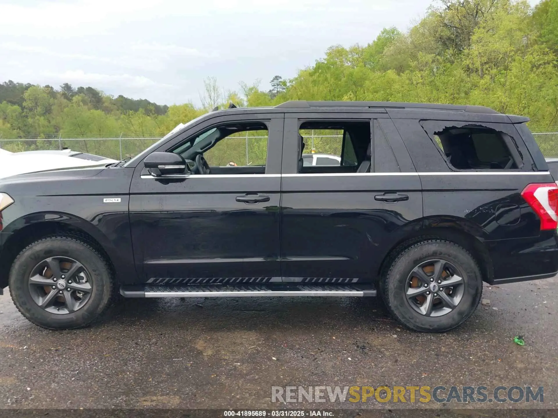 13 fotografías del automóvil dañado 1FMJU1JTXLEA72561 FORD EXPEDITION 2020
