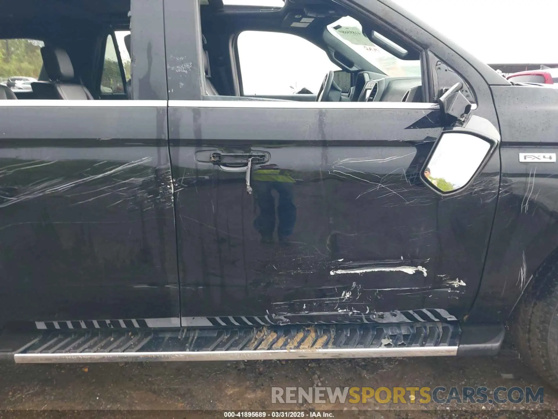 17 fotografías del automóvil dañado 1FMJU1JTXLEA72561 FORD EXPEDITION 2020