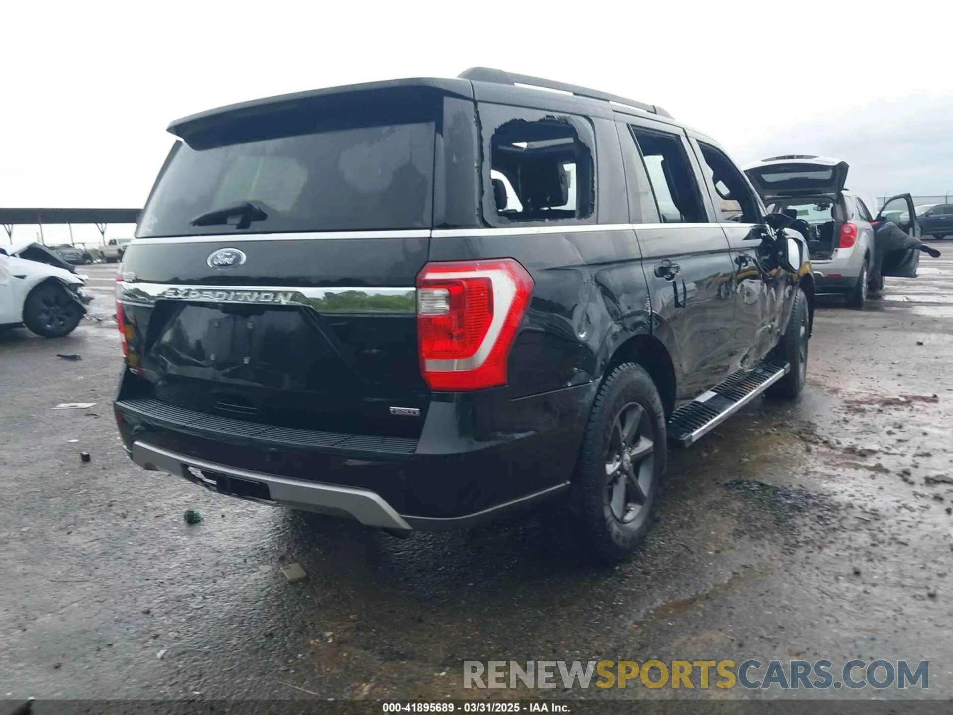4 fotografías del automóvil dañado 1FMJU1JTXLEA72561 FORD EXPEDITION 2020