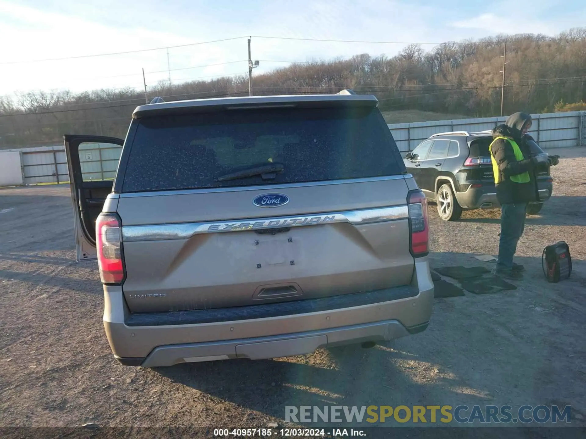 15 fotografías del automóvil dañado 1FMJU1KT2LEA21893 FORD EXPEDITION 2020