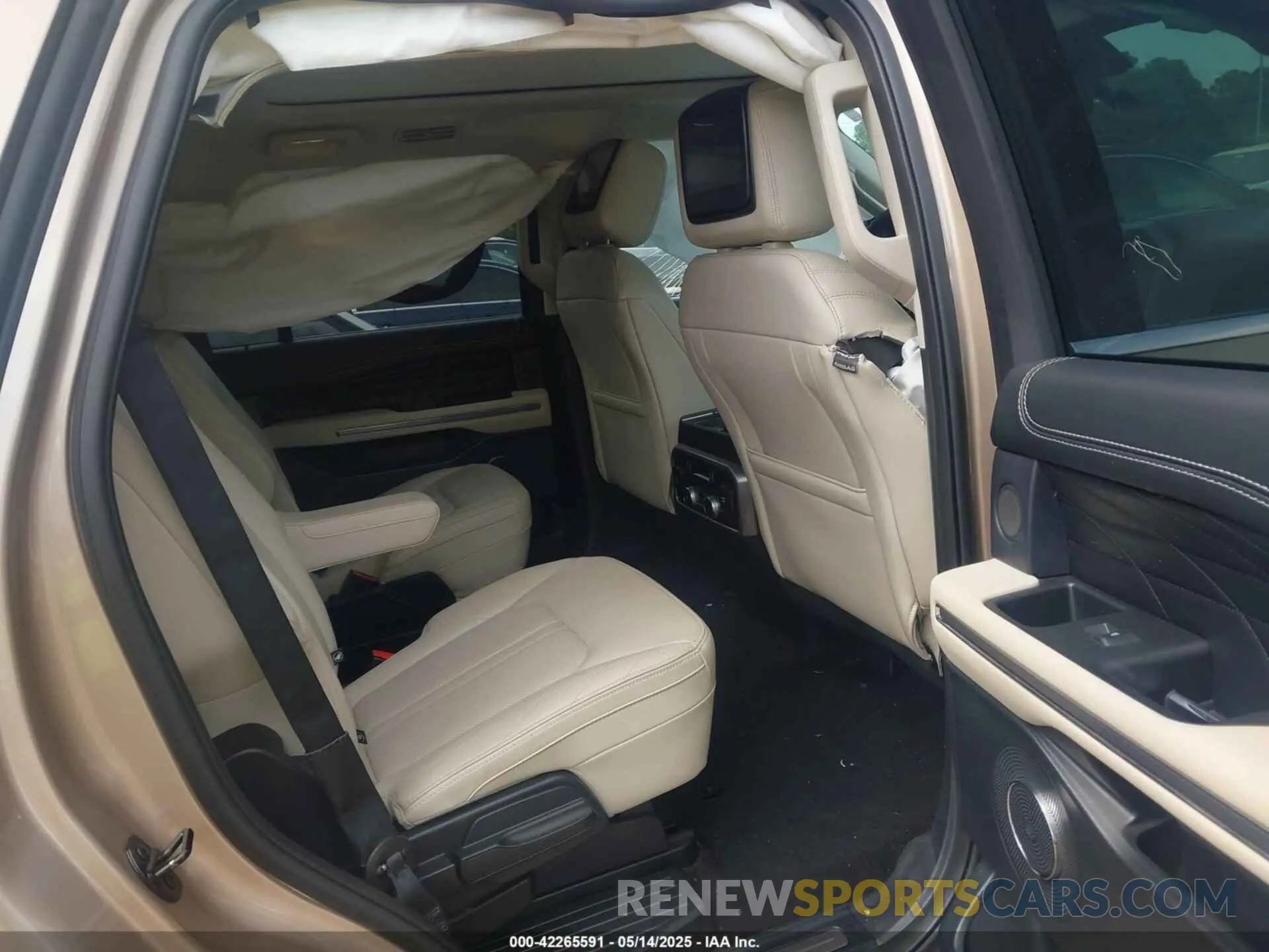 8 fotografías del automóvil dañado 1FMJU1MT6LEA51900 FORD EXPEDITION 2020