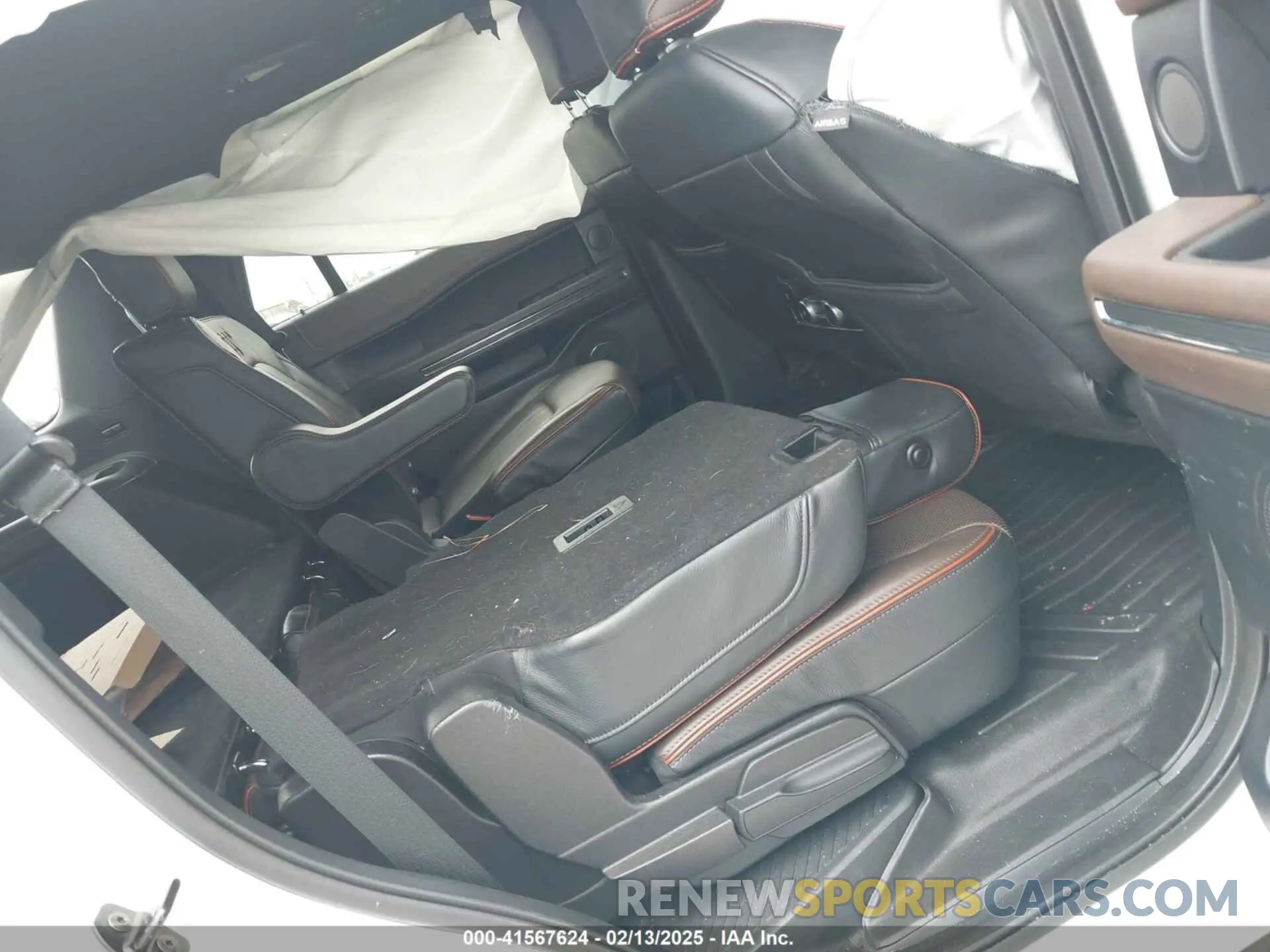 8 fotografías del automóvil dañado 1FMJU1NT9LEA10014 FORD EXPEDITION 2020