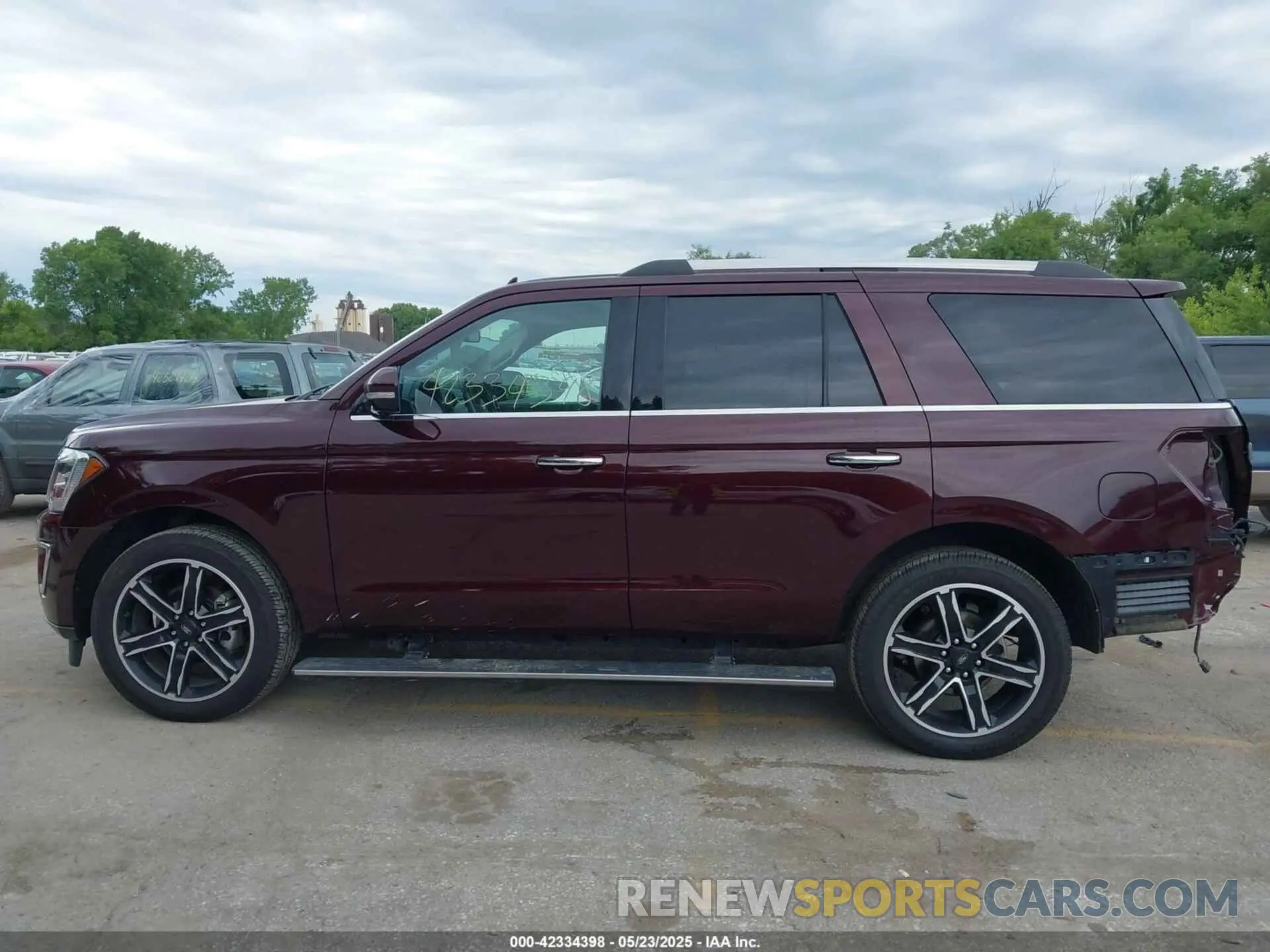 15 fotografías del automóvil dañado 1FMJU2AT4LEA11972 FORD EXPEDITION 2020