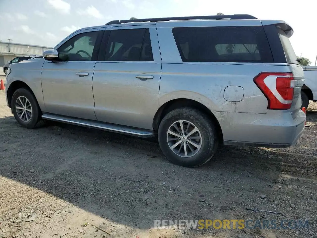 2 fotografías del automóvil dañado 1FMJK1HT0MEA84117 FORD EXPEDITION 2021