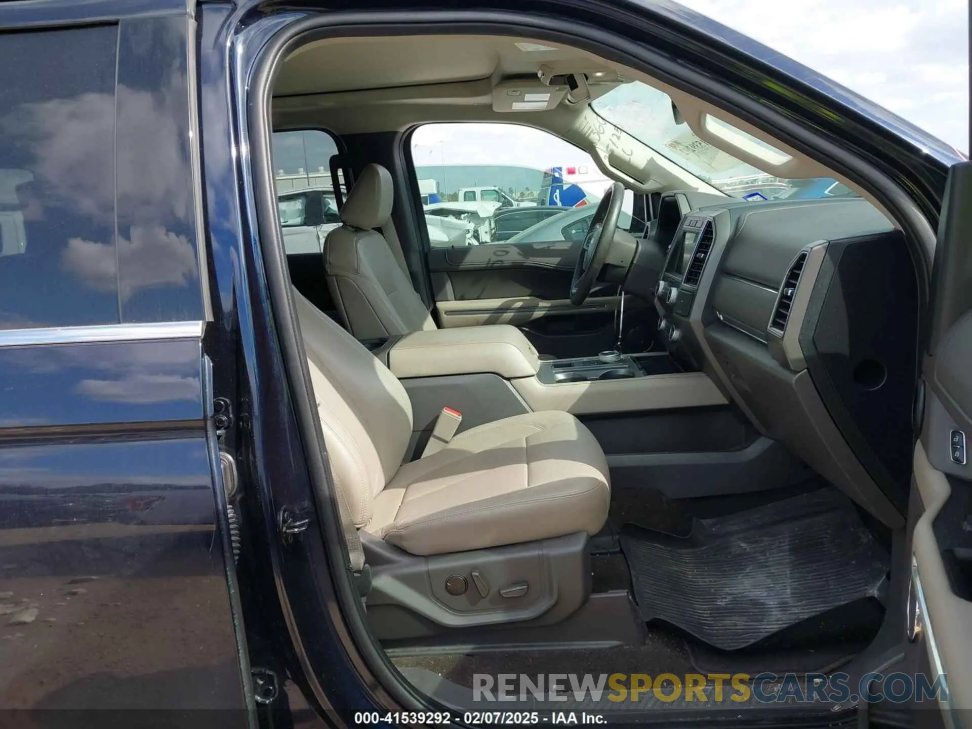 5 fotografías del automóvil dañado 1FMJK1HT8MEA50524 FORD EXPEDITION 2021