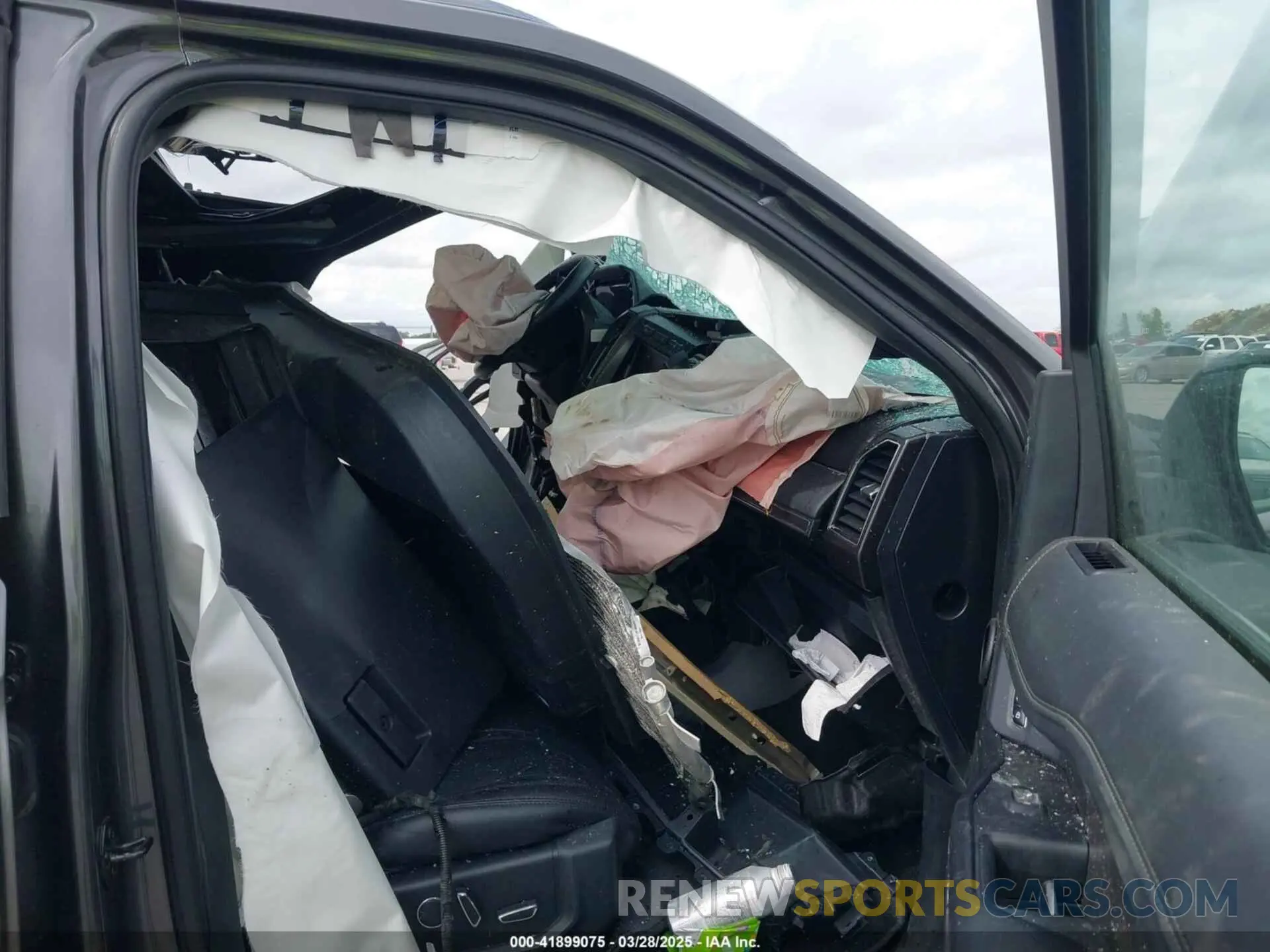 5 fotografías del automóvil dañado 1FMJK1KT6MEA19085 FORD EXPEDITION 2021