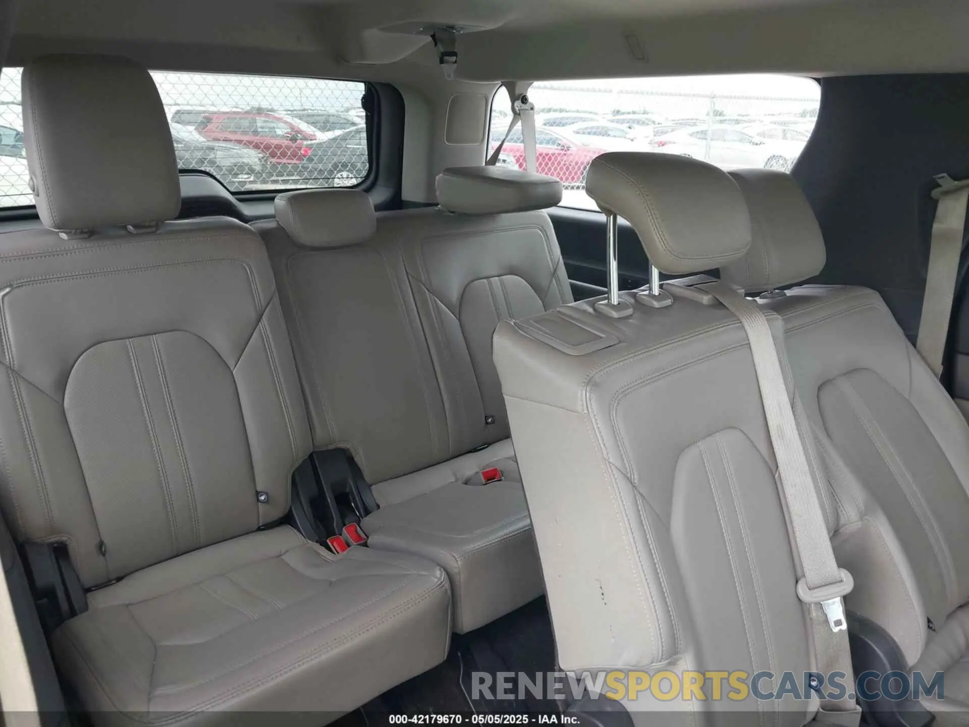 8 fotografías del automóvil dañado 1FMJK1KT8MEA09853 FORD EXPEDITION 2021