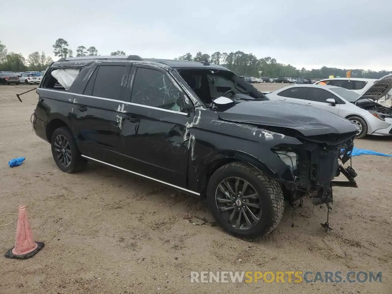 4 fotografías del automóvil dañado 1FMJK2AT0MEA08686 FORD EXPEDITION 2021
