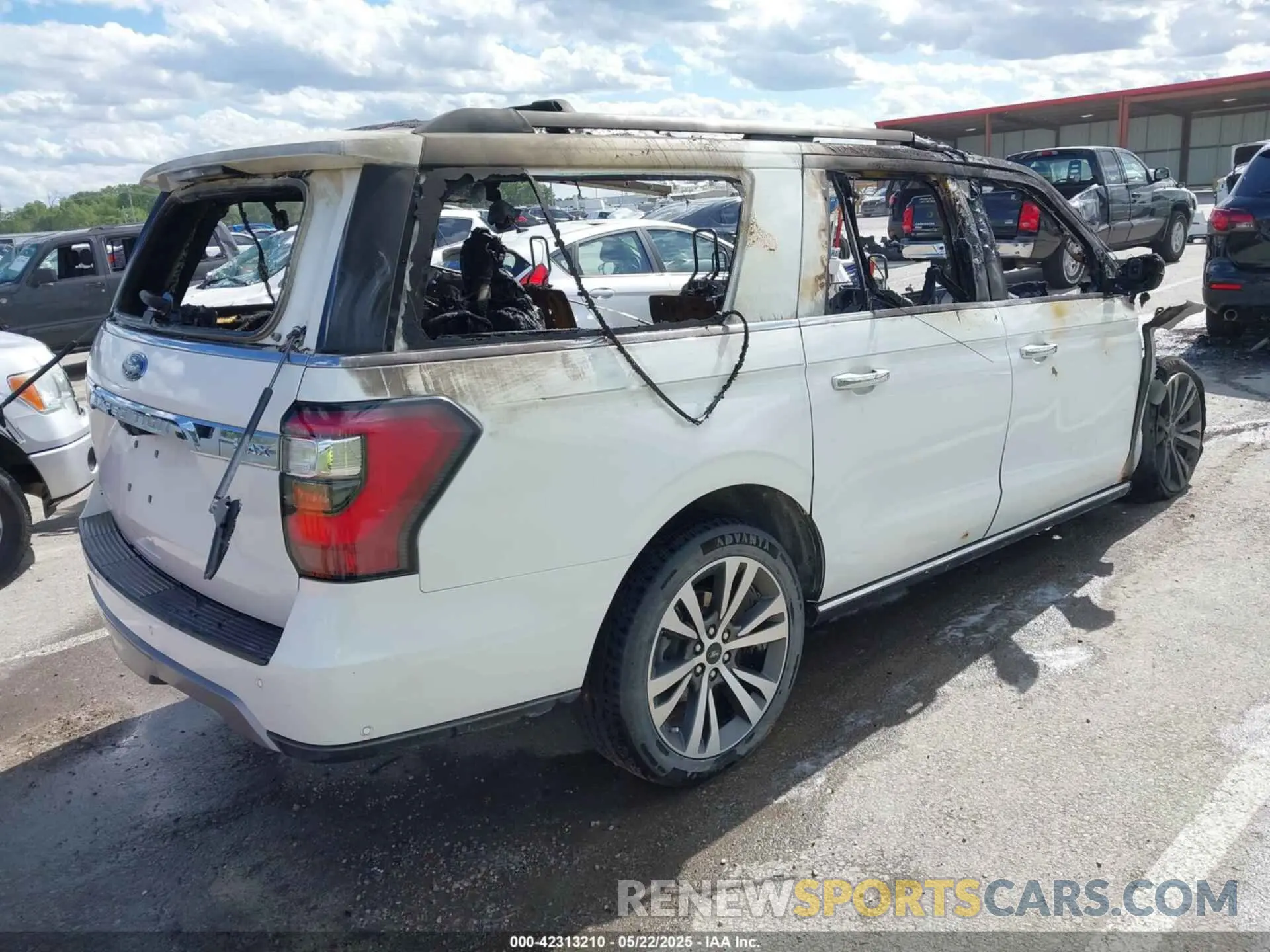 4 fotografías del automóvil dañado 1FMJK2AT2MEA66928 FORD EXPEDITION 2021