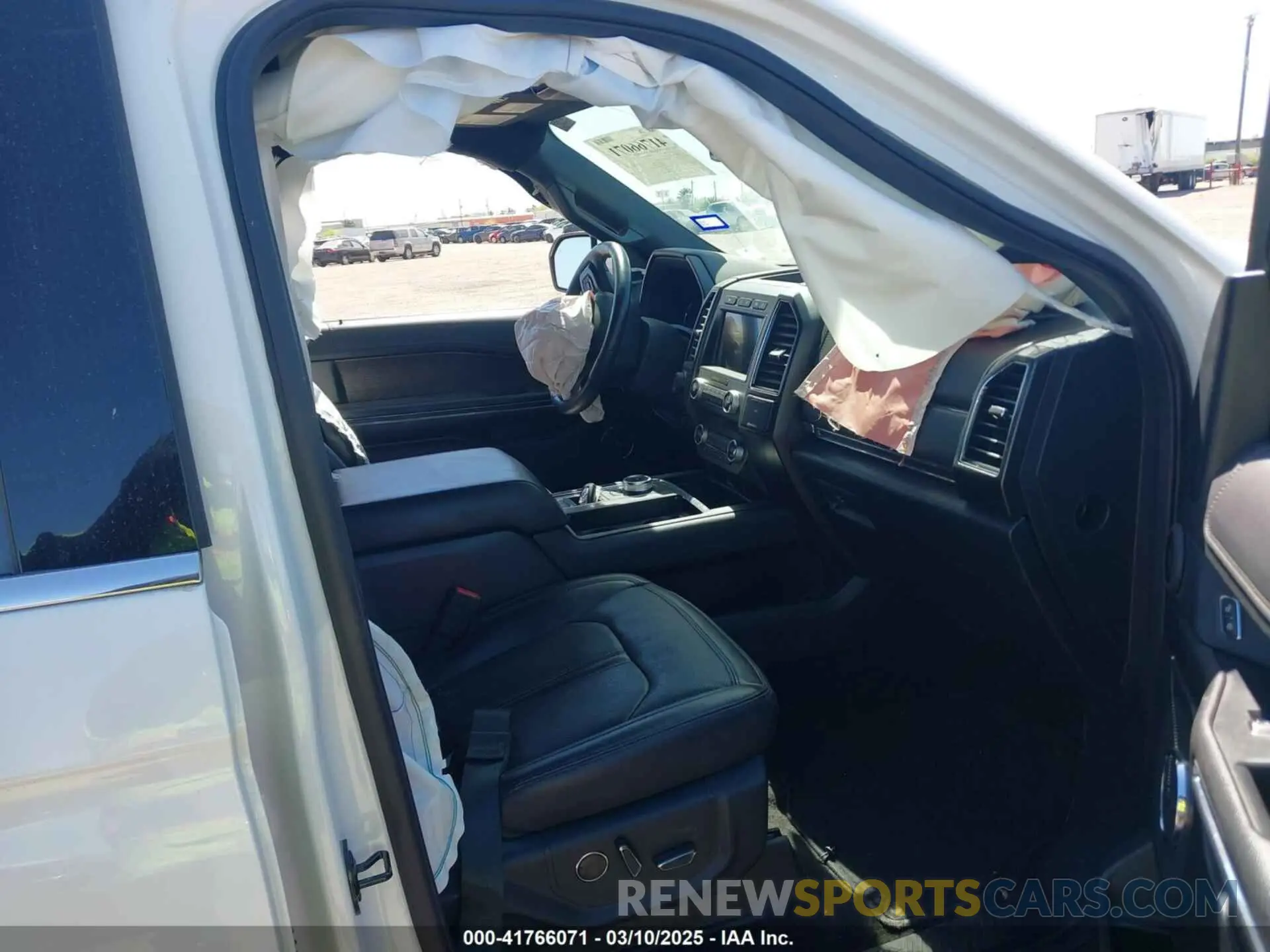 5 fotografías del automóvil dañado 1FMJU1KT0MEA73802 FORD EXPEDITION 2021