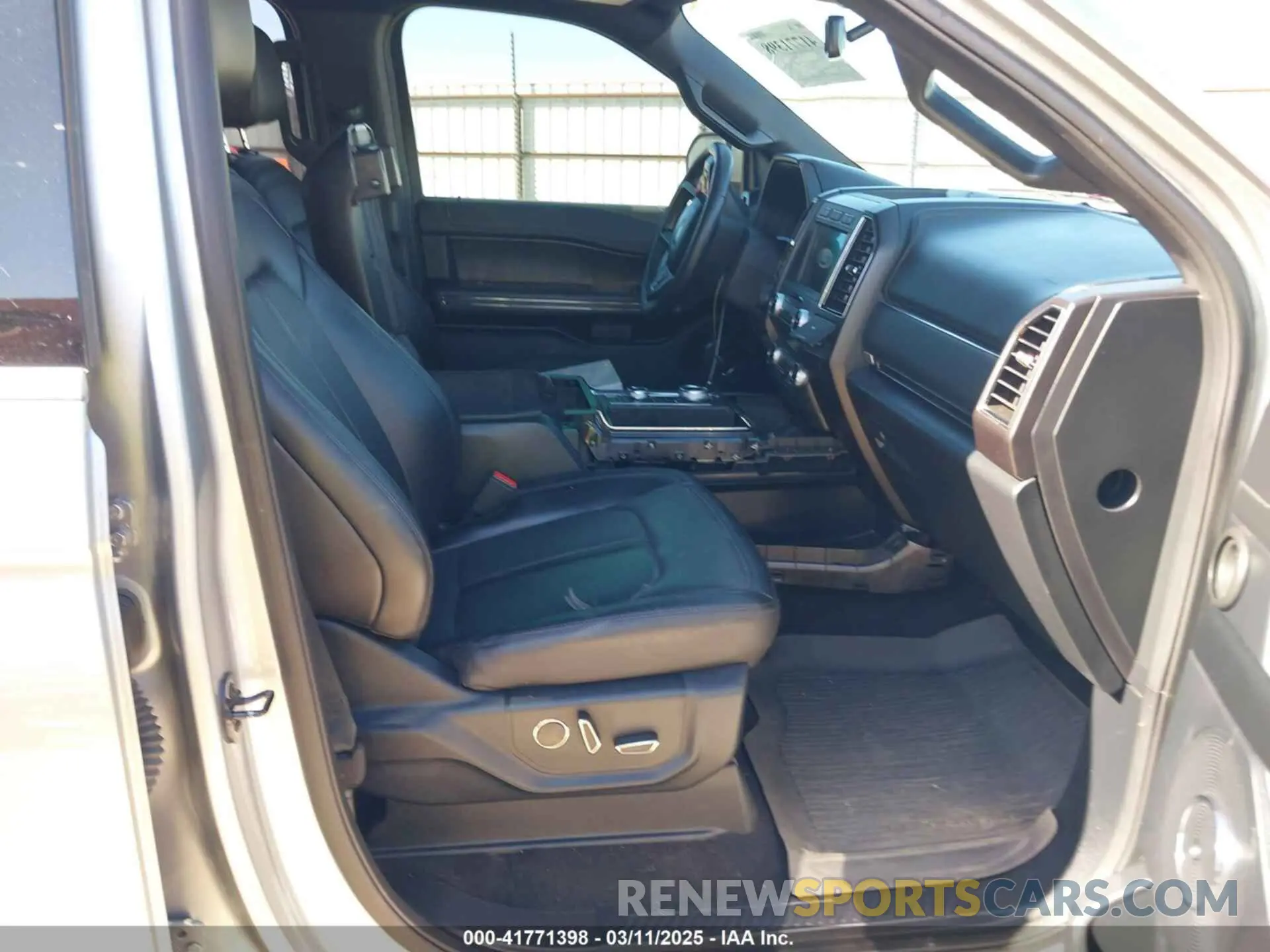 5 fotografías del automóvil dañado 1FMJU2AT4MEA31107 FORD EXPEDITION 2021