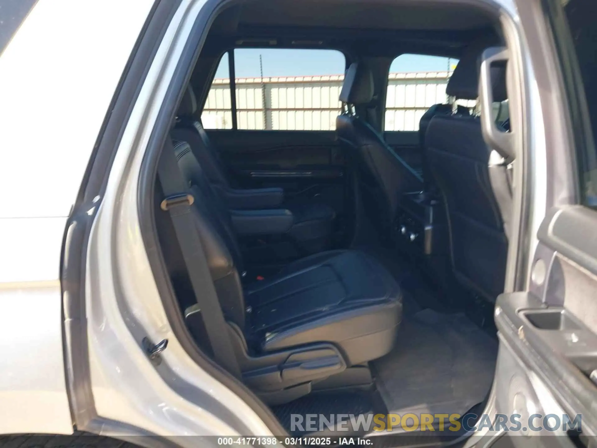 8 fotografías del automóvil dañado 1FMJU2AT4MEA31107 FORD EXPEDITION 2021