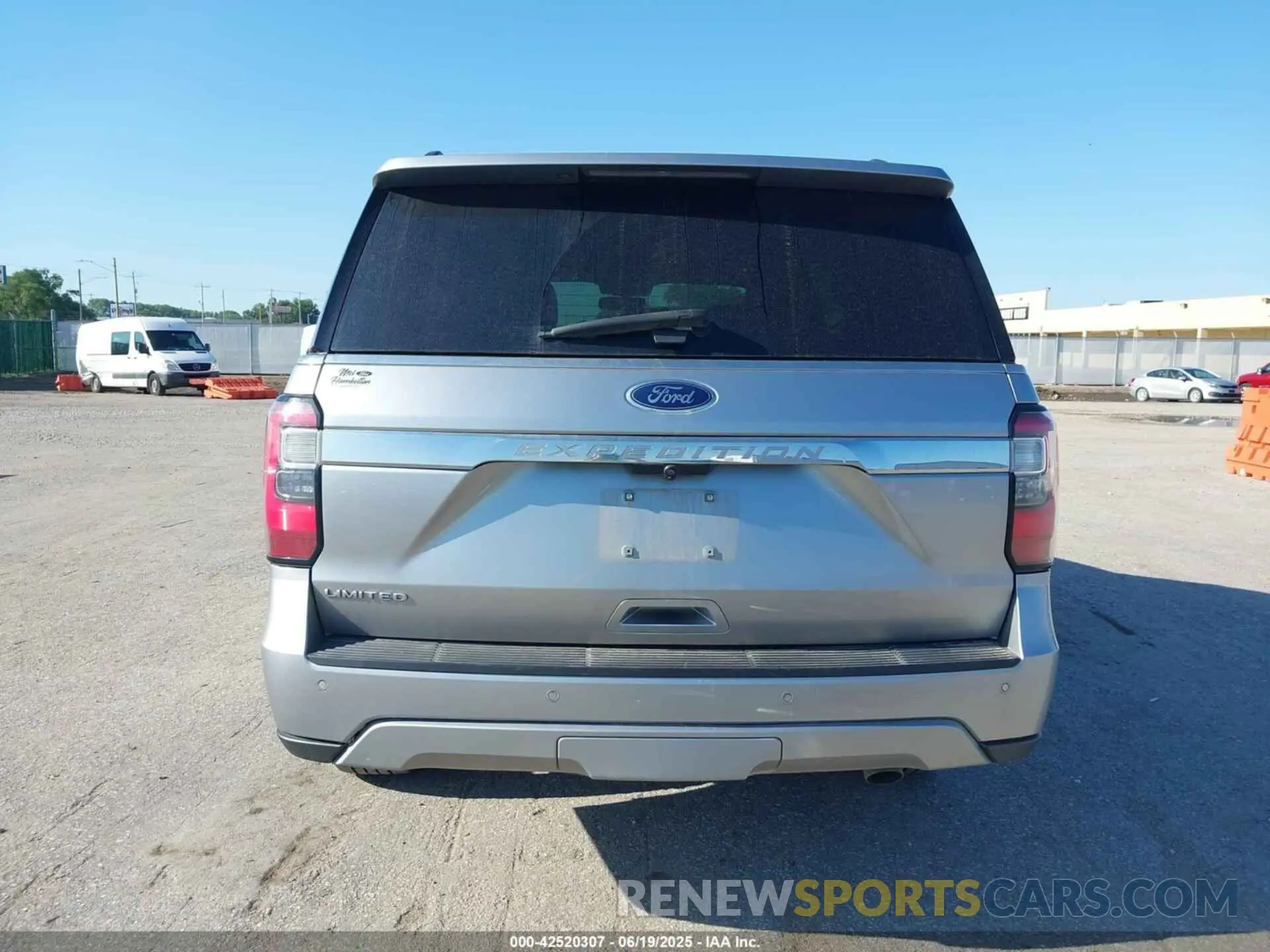 17 fotografías del automóvil dañado 1FMJU2AT9MEA41793 FORD EXPEDITION 2021
