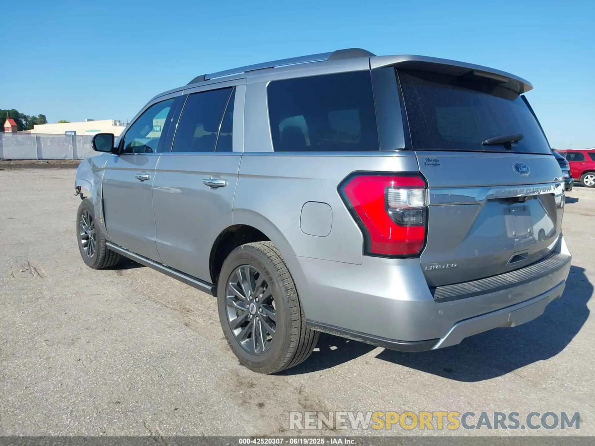 3 fotografías del automóvil dañado 1FMJU2AT9MEA41793 FORD EXPEDITION 2021