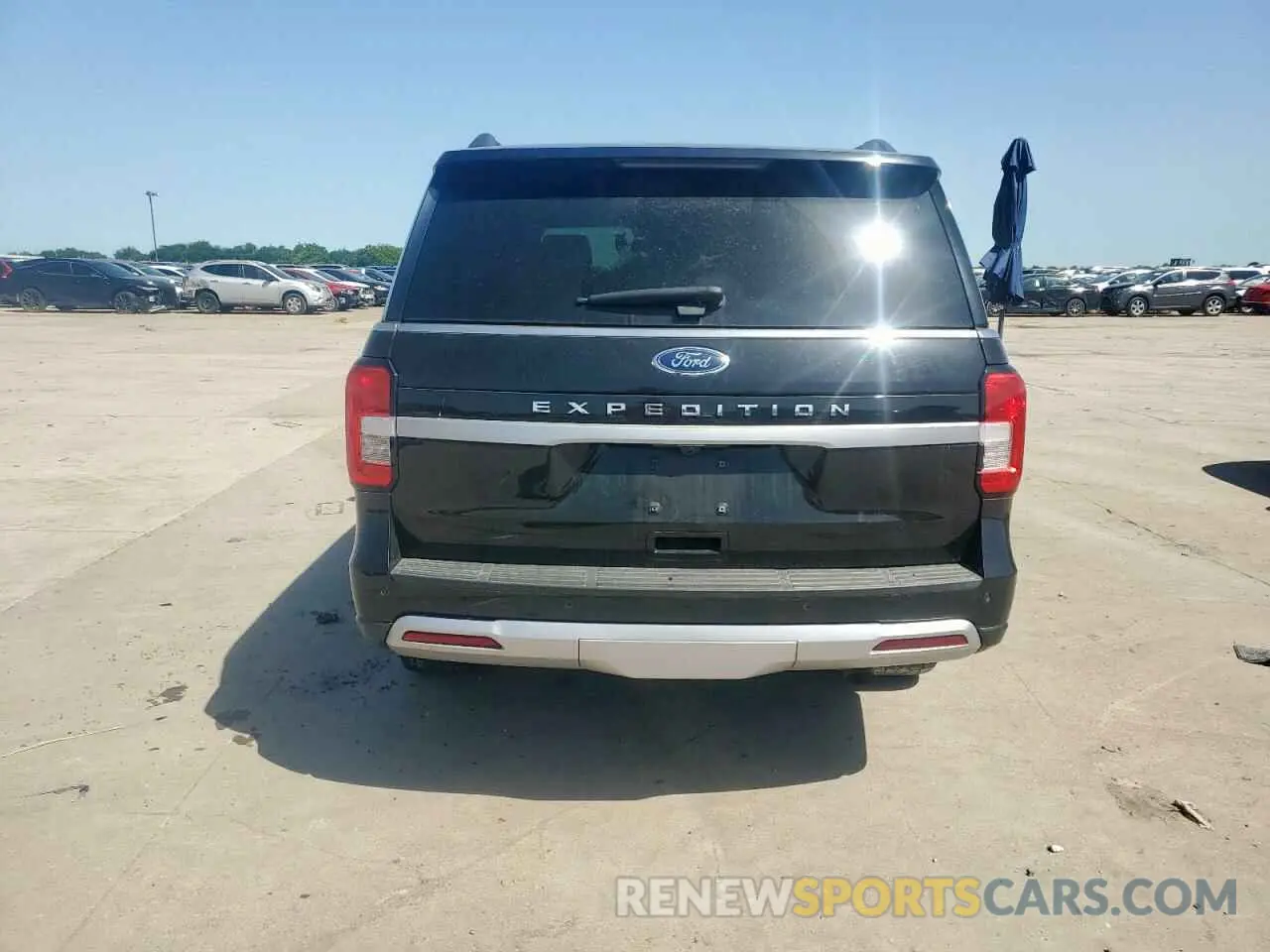 6 fotografías del automóvil dañado 1FMJU1HT4NEA34624 FORD EXPEDITION 2022
