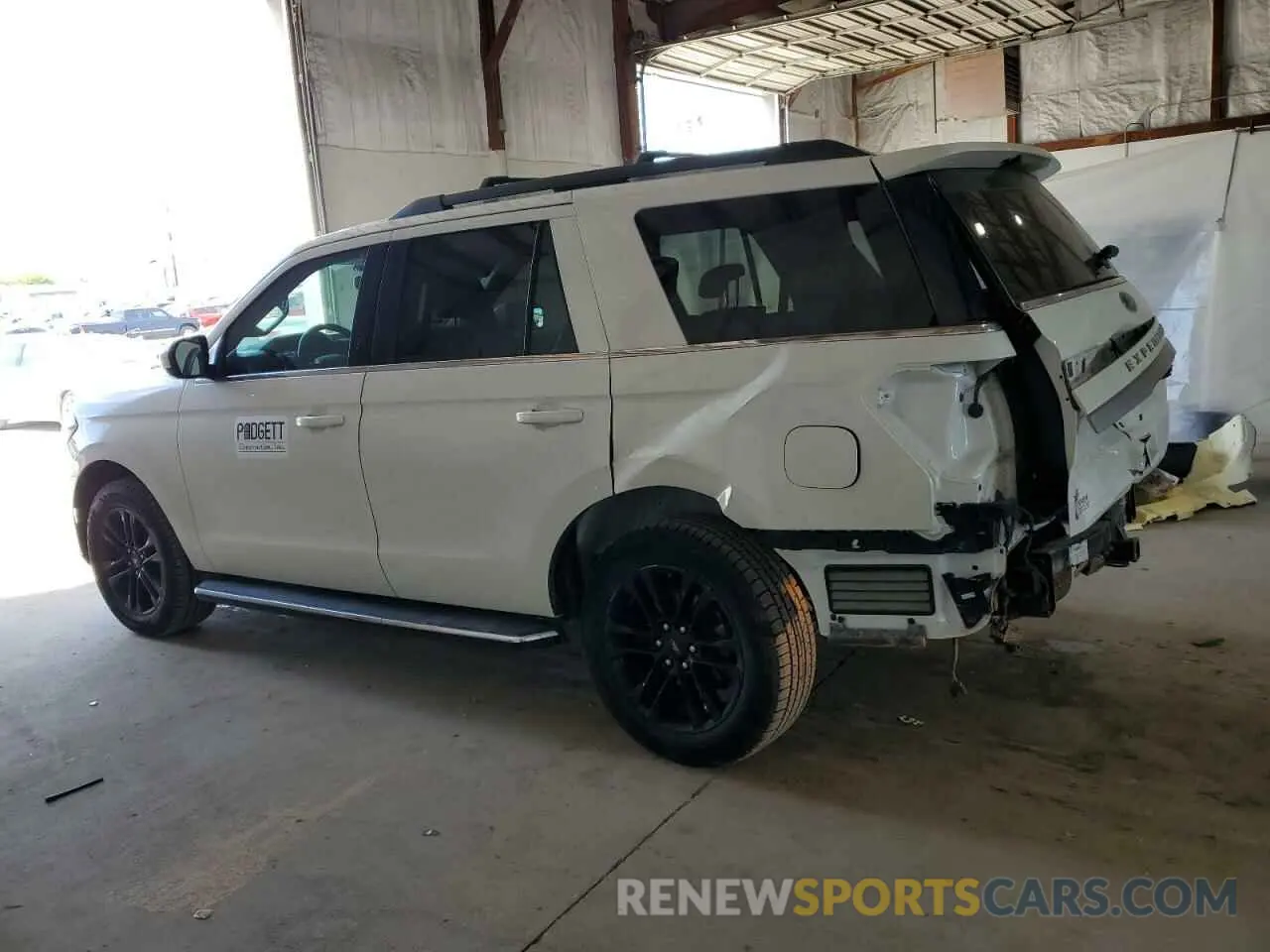 2 fotografías del automóvil dañado 1FMJU1JTXNEA07101 FORD EXPEDITION 2022