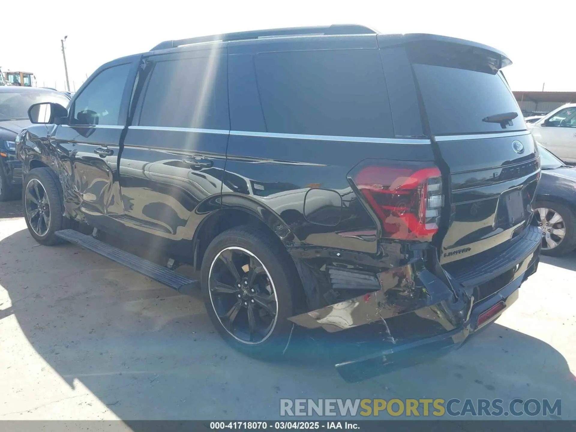 3 fotografías del automóvil dañado 1FMJU1KT8NEA48809 FORD EXPEDITION 2022