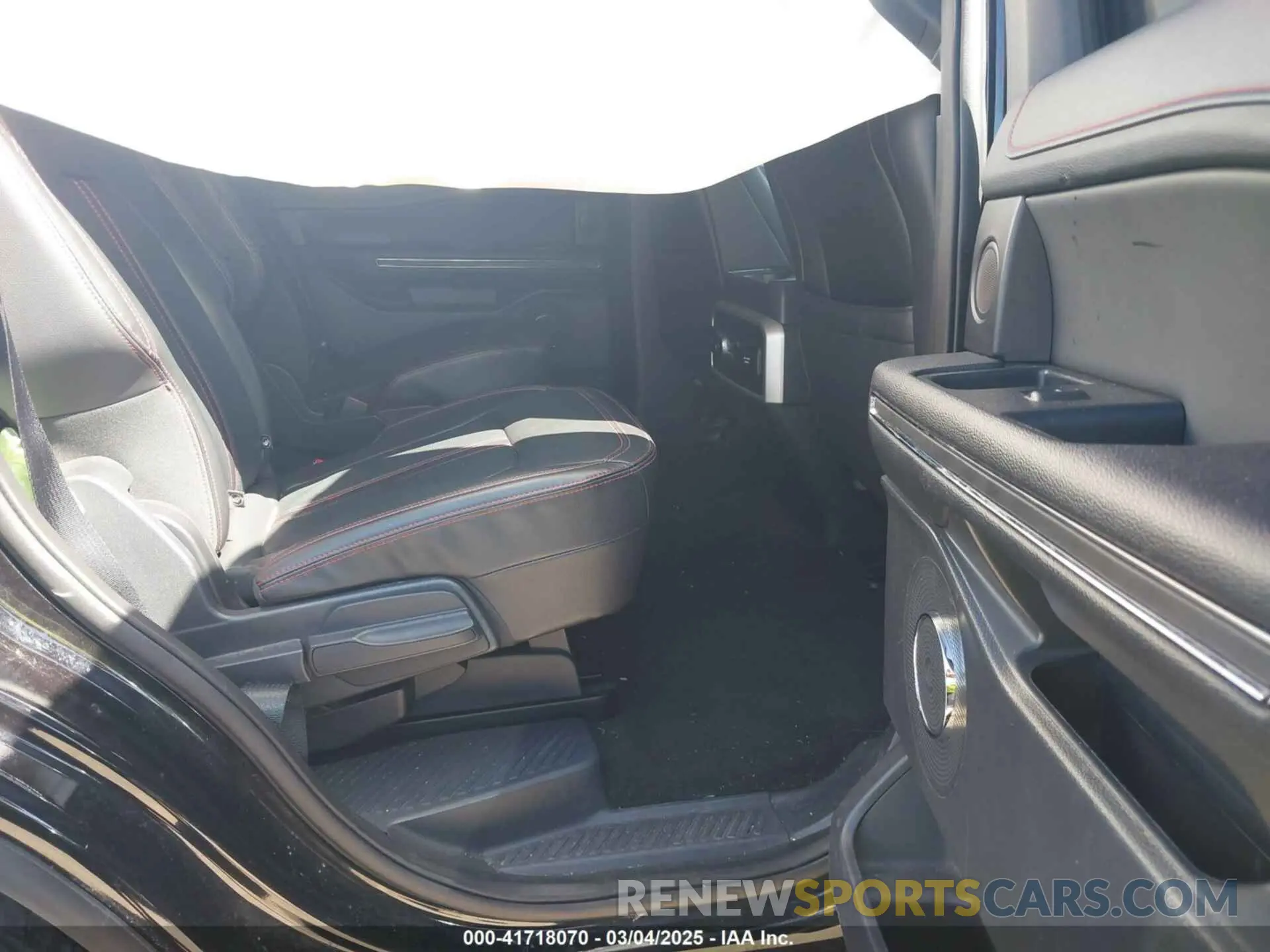 8 fotografías del automóvil dañado 1FMJU1KT8NEA48809 FORD EXPEDITION 2022