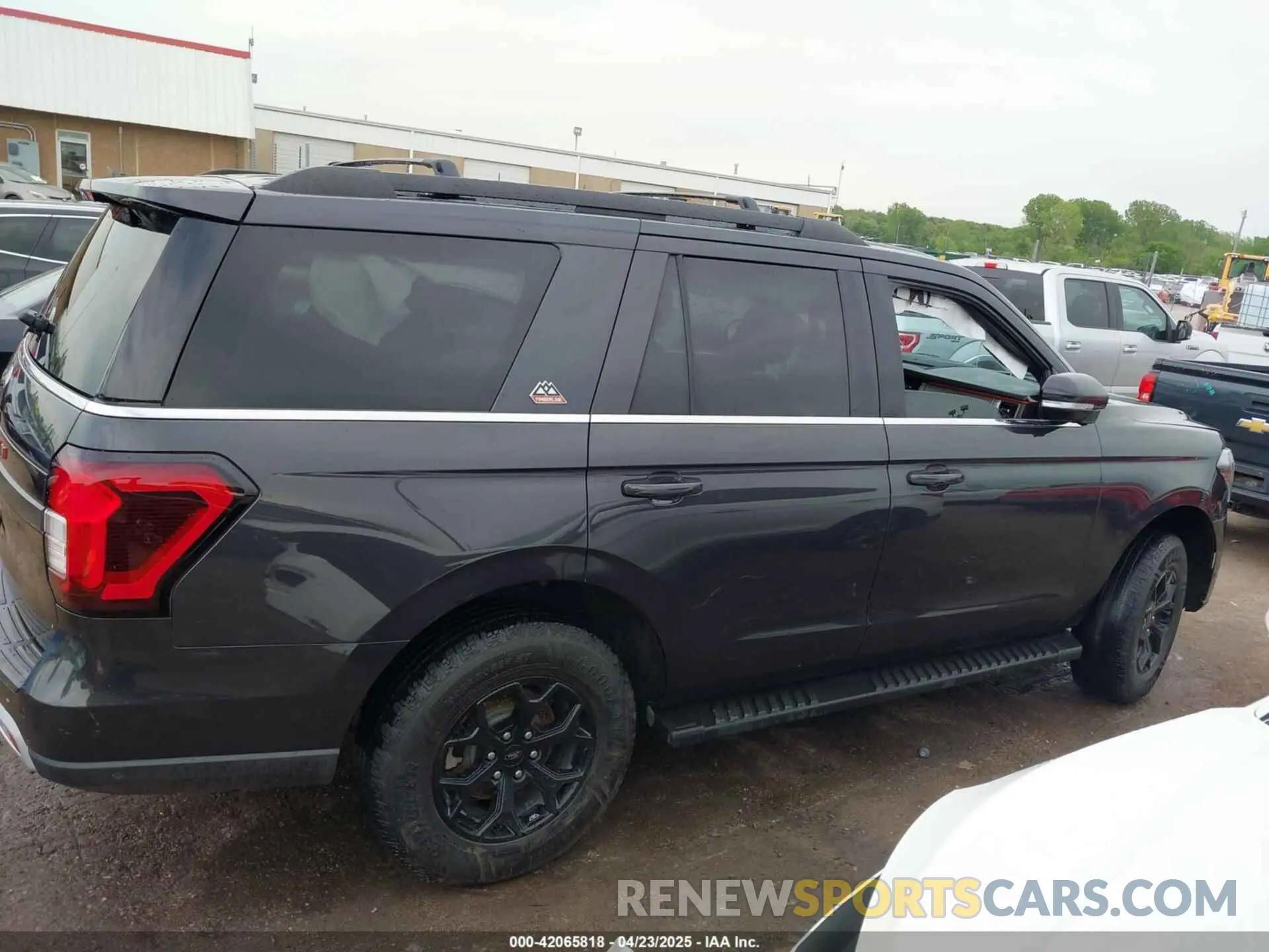 12 fotografías del automóvil dañado 1FMJU1RT5NEA03879 FORD EXPEDITION 2022