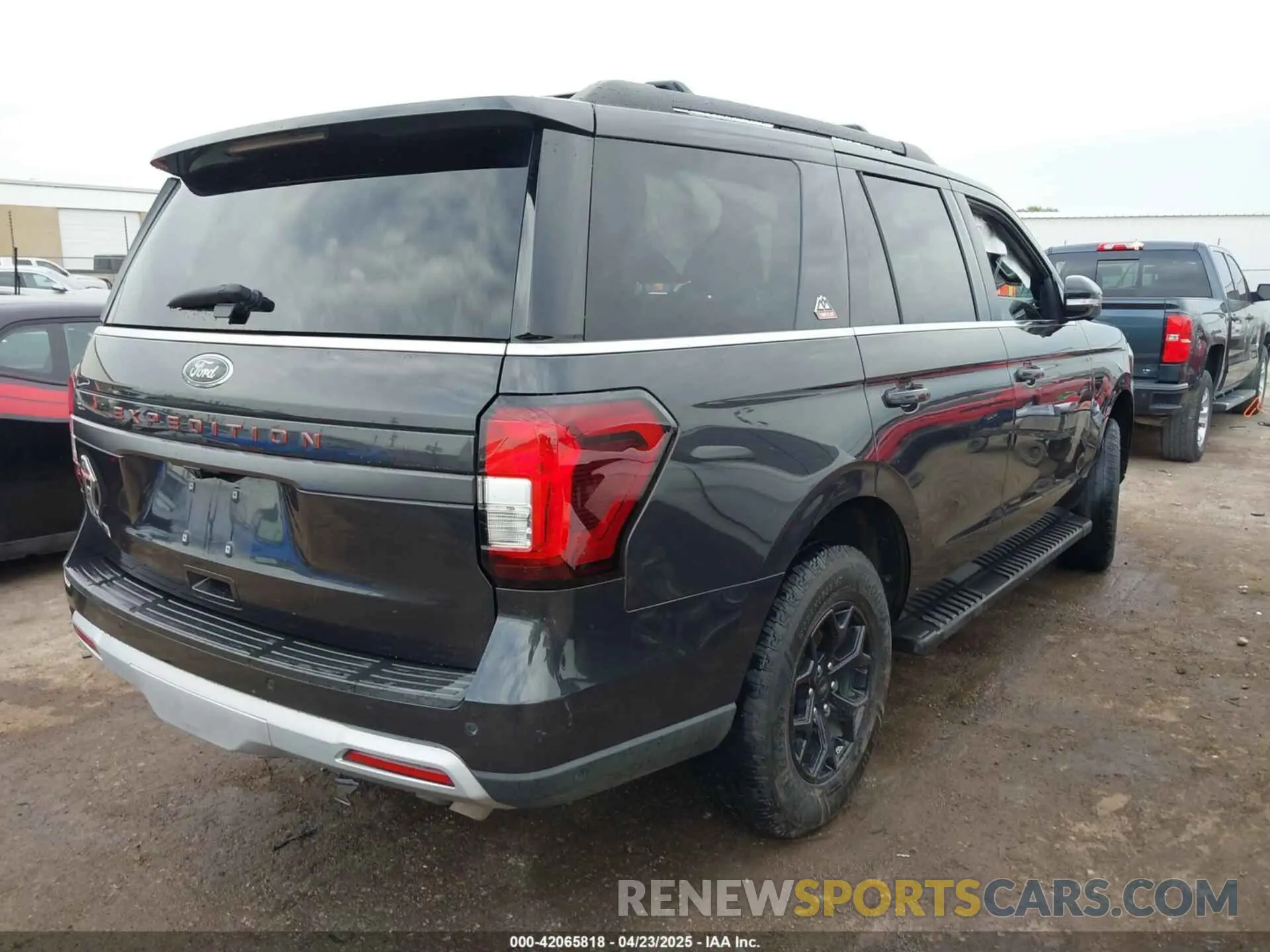 4 fotografías del automóvil dañado 1FMJU1RT5NEA03879 FORD EXPEDITION 2022