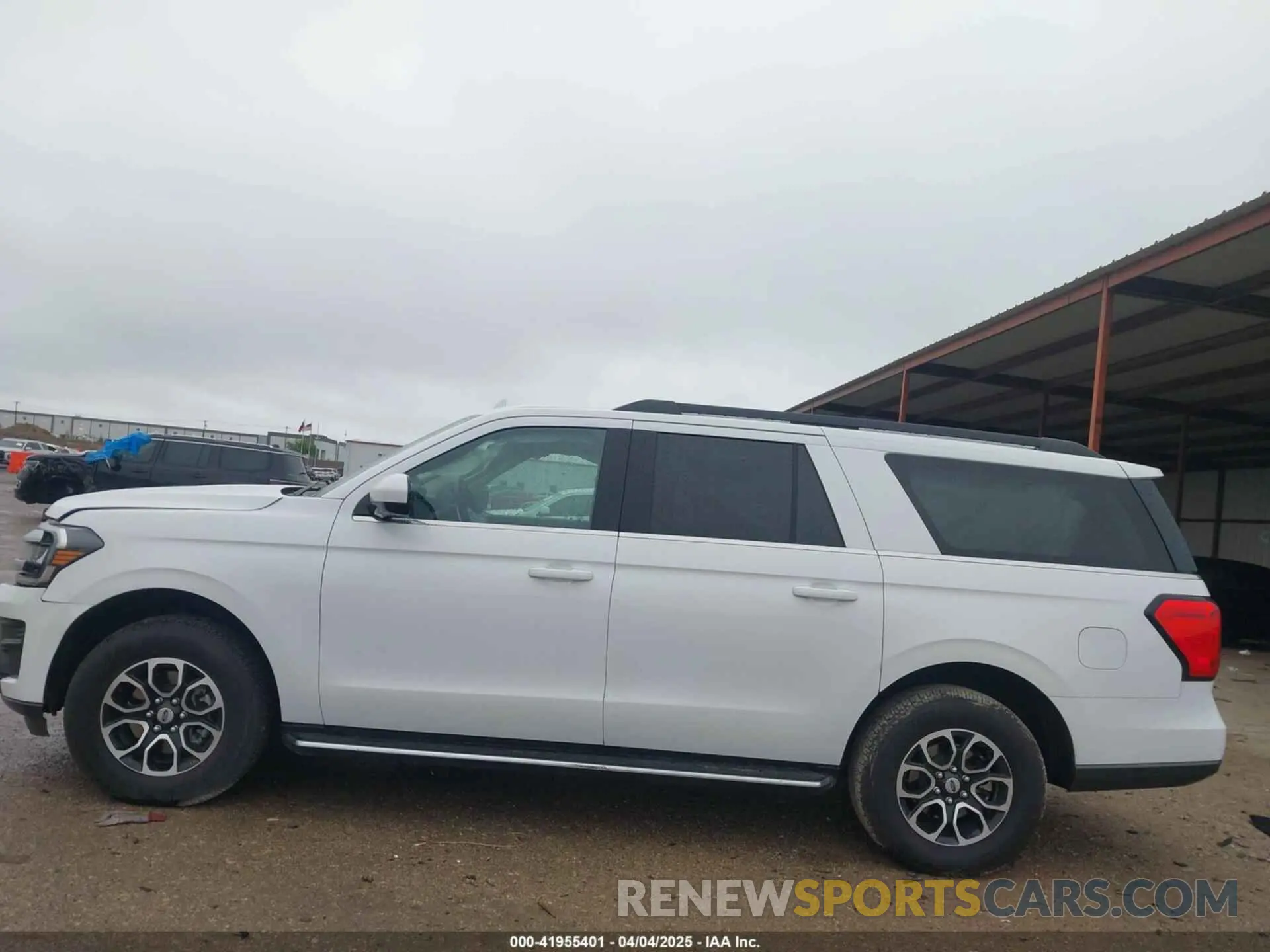 14 fotografías del automóvil dañado 1FMJK1H82PEA03828 FORD EXPEDITION 2023