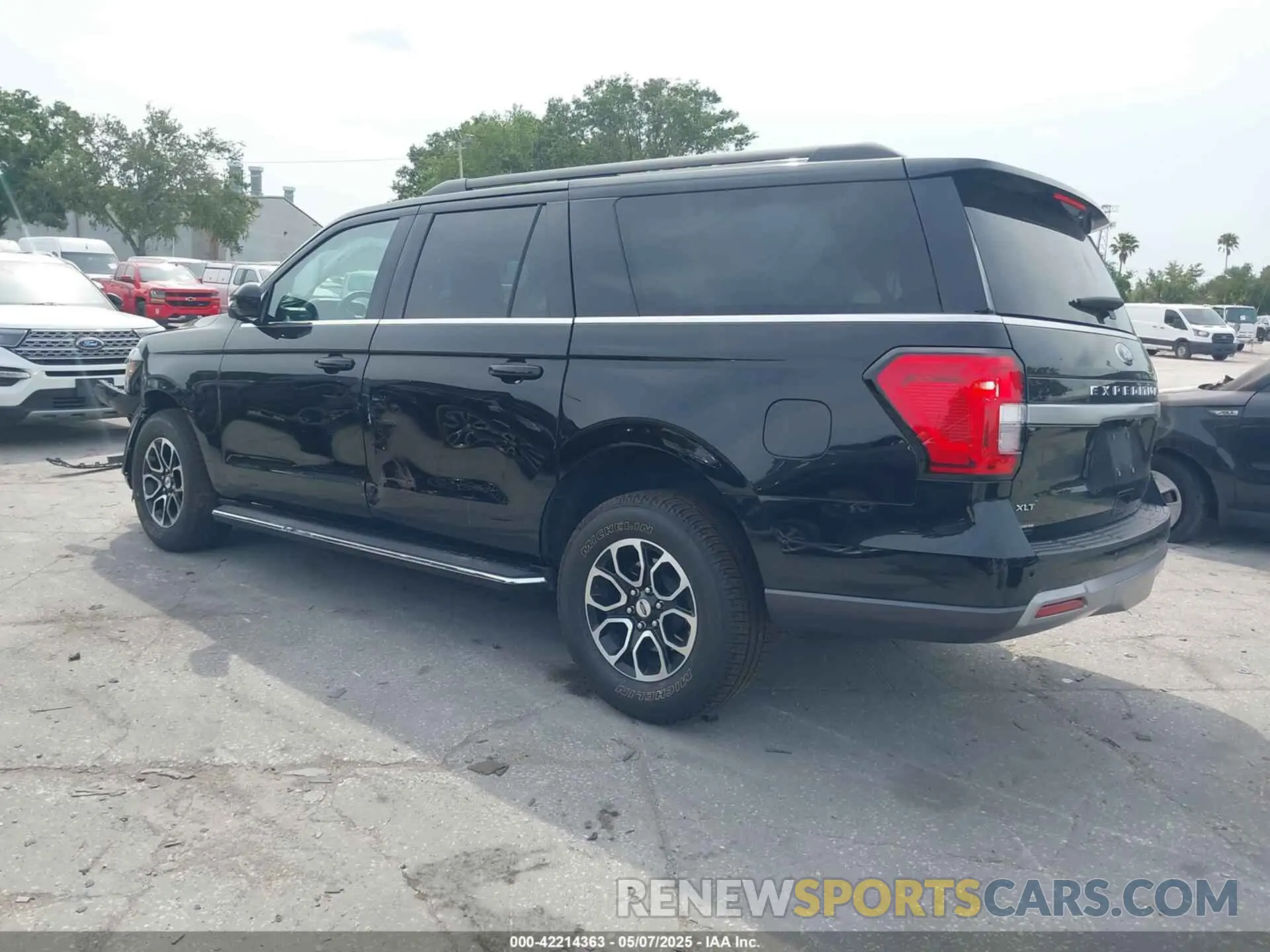 3 fotografías del automóvil dañado 1FMJK1J81PEA03636 FORD EXPEDITION 2023