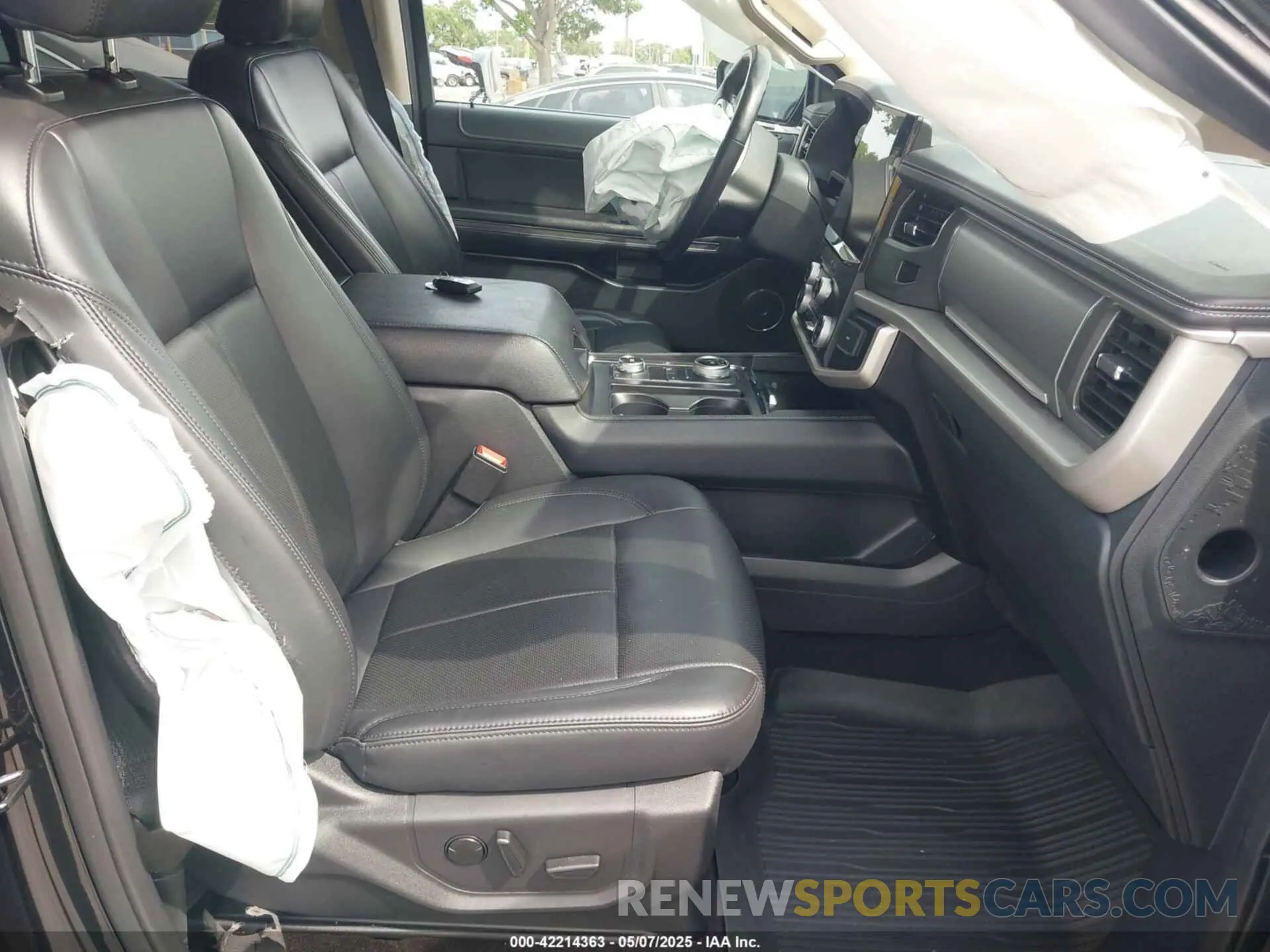 5 fotografías del automóvil dañado 1FMJK1J81PEA03636 FORD EXPEDITION 2023