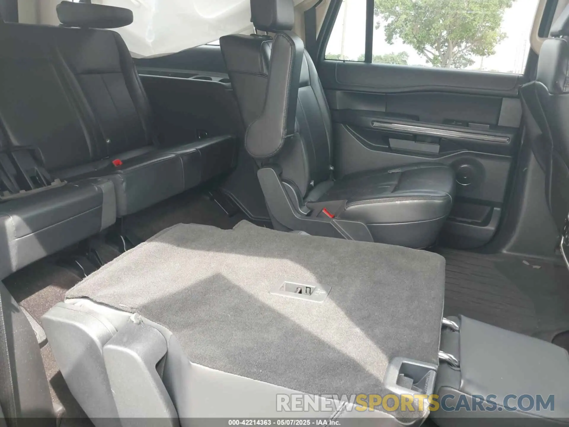 8 fotografías del automóvil dañado 1FMJK1J81PEA03636 FORD EXPEDITION 2023