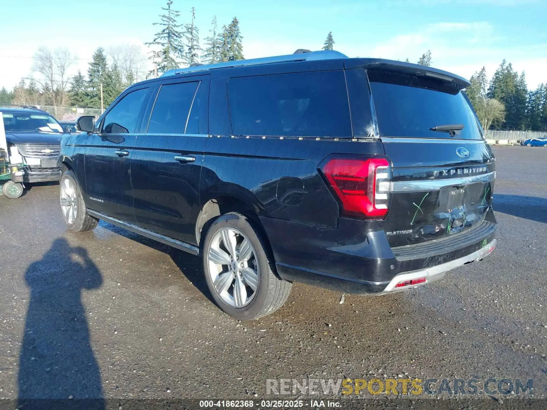 3 fotografías del automóvil dañado 1FMJK1M82PEA46362 FORD EXPEDITION 2023