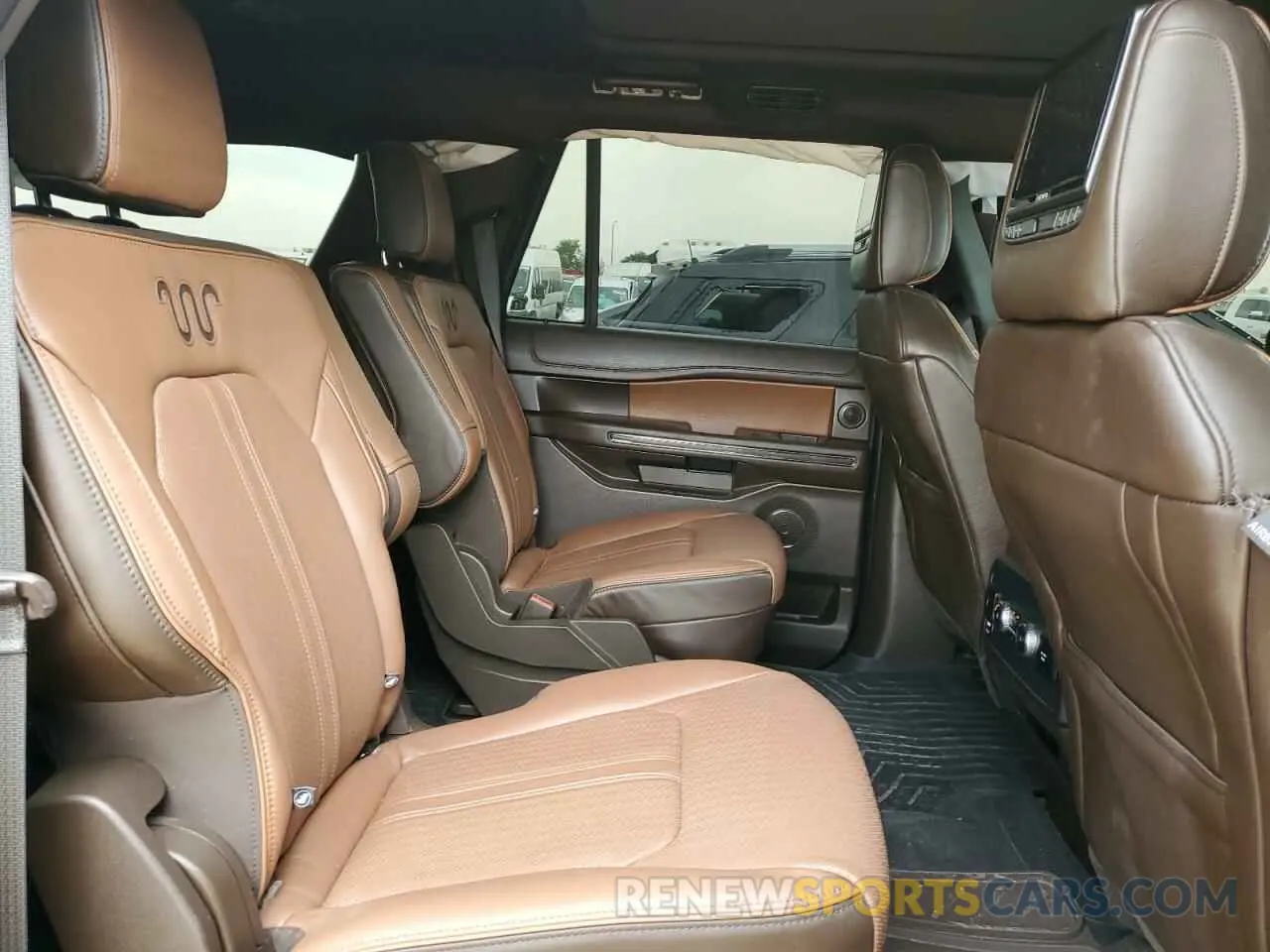 11 fotografías del automóvil dañado 1FMJK1P85PEA13934 FORD EXPEDITION 2023