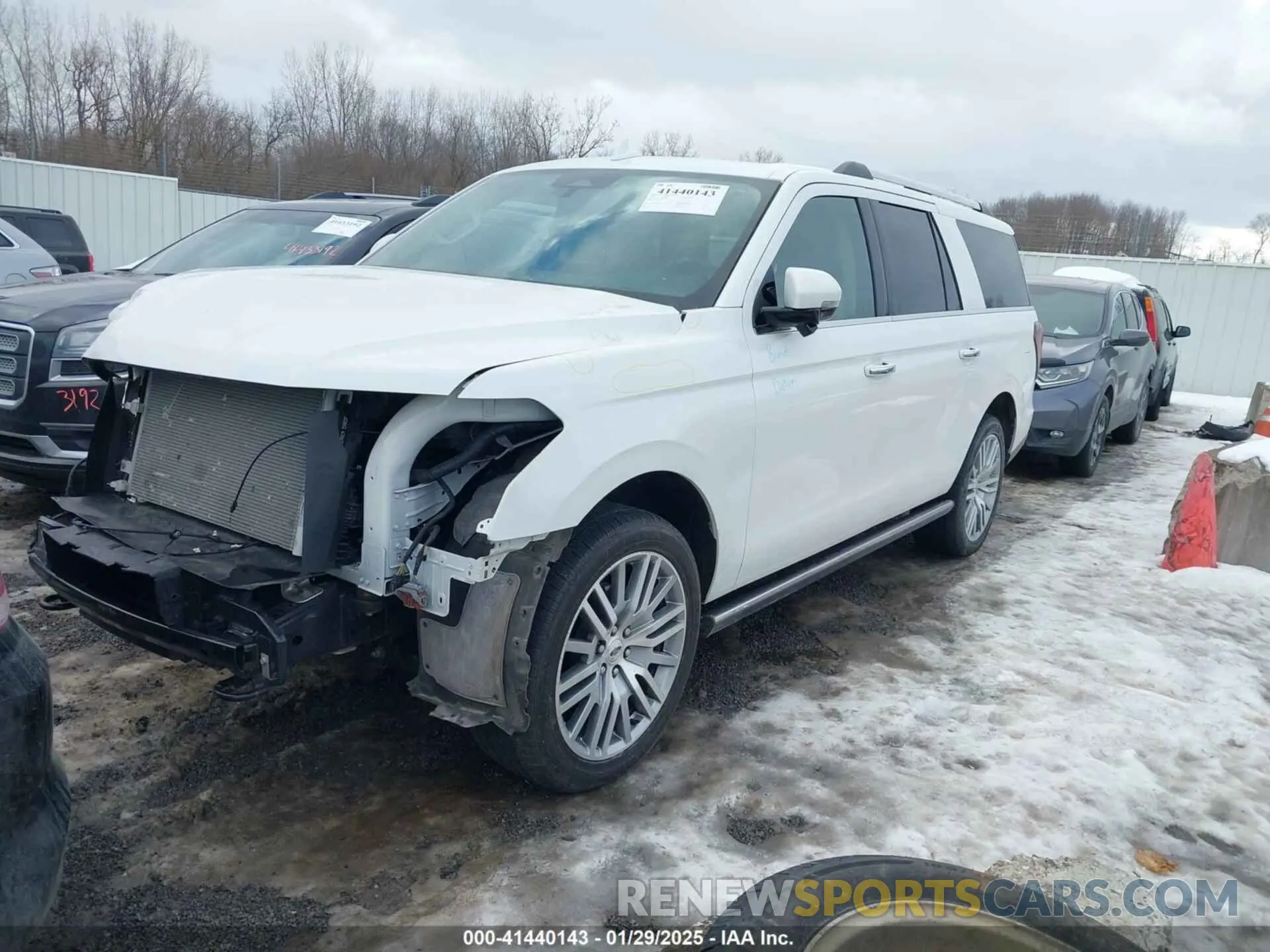 2 fotografías del automóvil dañado 1FMJK2A82PEA25893 FORD EXPEDITION 2023