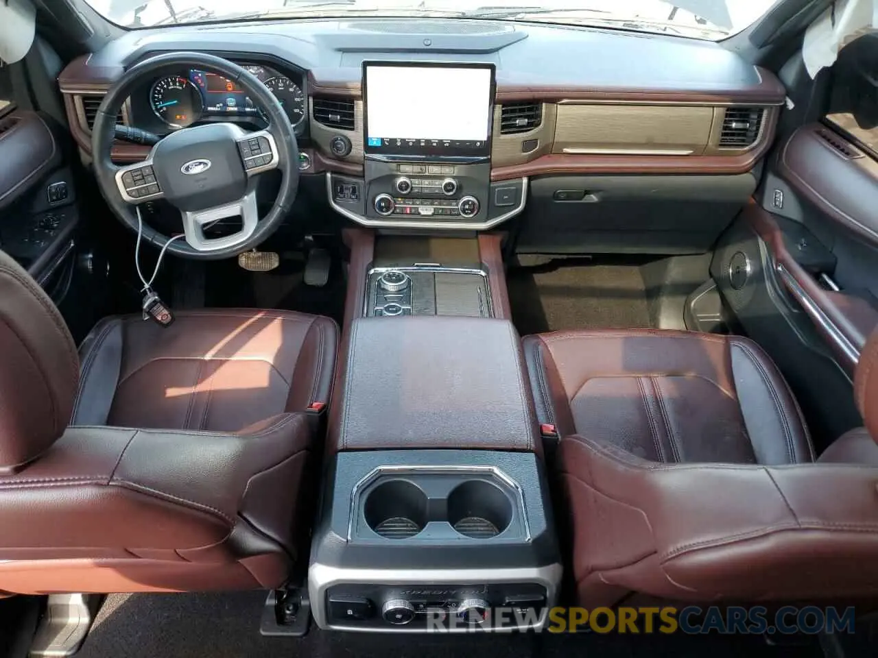 8 fotografías del automóvil dañado 1FMJK2A84PEA48124 FORD EXPEDITION 2023