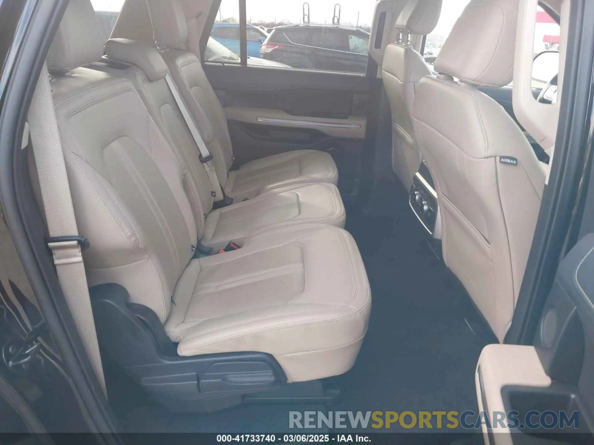 8 fotografías del automóvil dañado 1FMJK2A86PEA15903 FORD EXPEDITION 2023