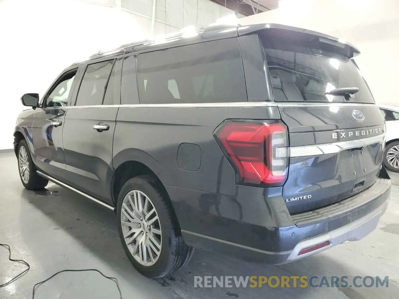 2 fotografías del automóvil dañado 1FMJK2A8XPEA48256 FORD EXPEDITION 2023