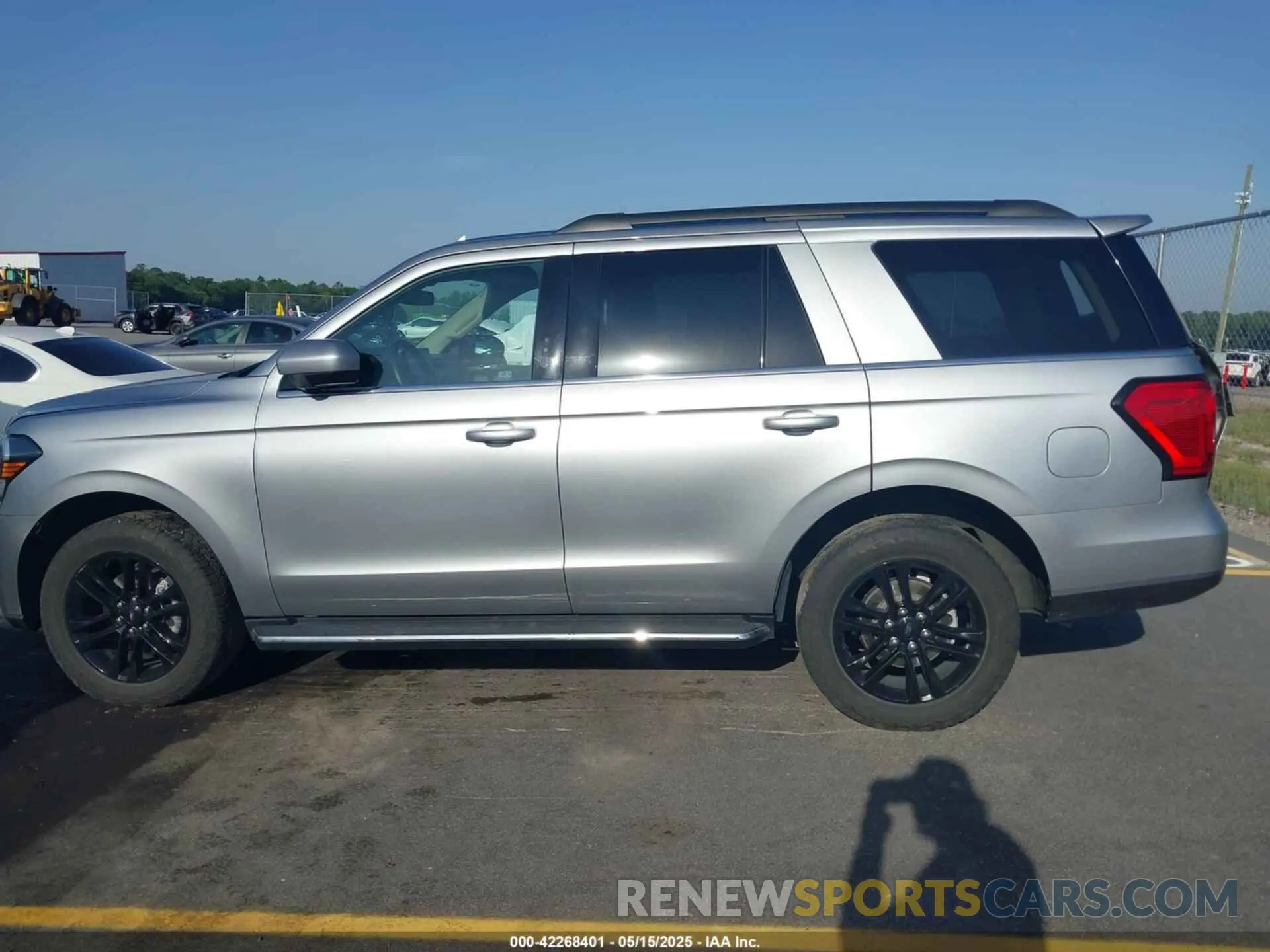 14 fotografías del automóvil dañado 1FMJU1H87PEA08145 FORD EXPEDITION 2023