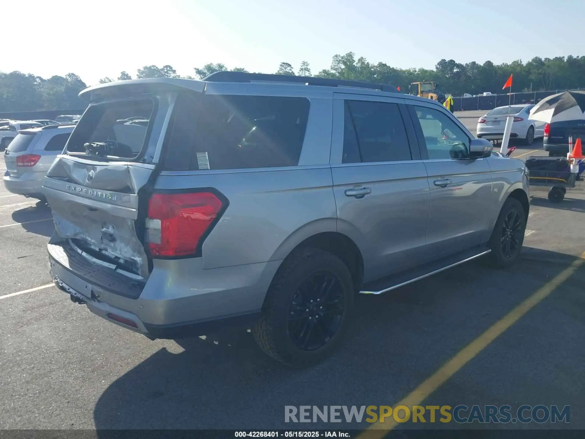 4 fotografías del automóvil dañado 1FMJU1H87PEA08145 FORD EXPEDITION 2023