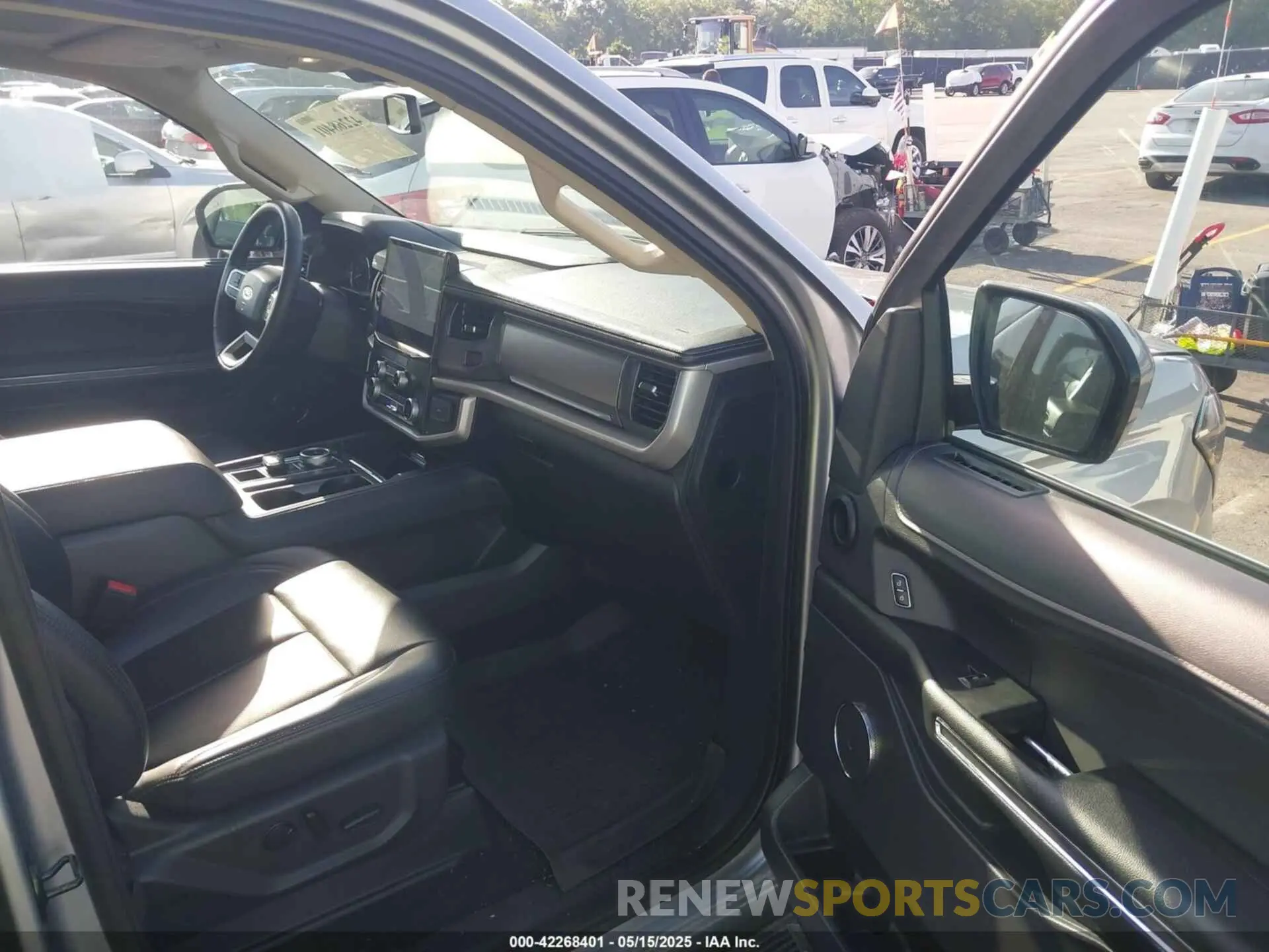 5 fotografías del automóvil dañado 1FMJU1H87PEA08145 FORD EXPEDITION 2023