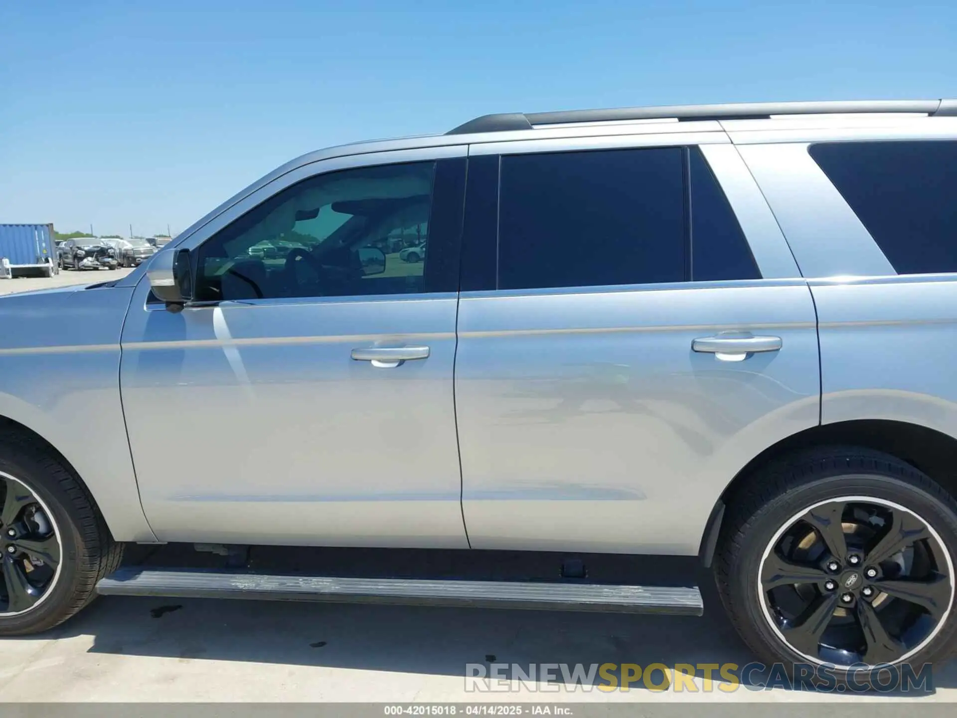 14 fotografías del automóvil dañado 1FMJU1K87PEA60836 FORD EXPEDITION 2023