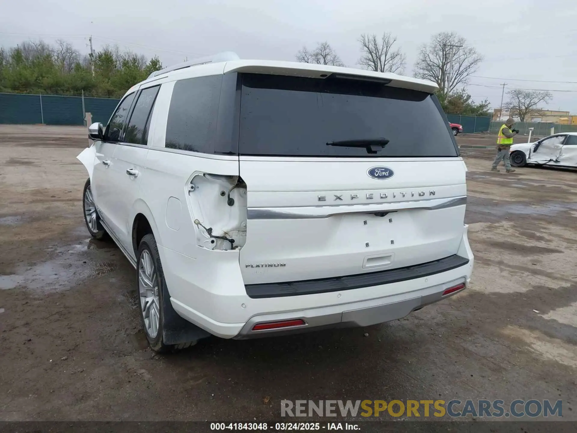 3 fotografías del automóvil dañado 1FMJU1M83PEA04793 FORD EXPEDITION 2023
